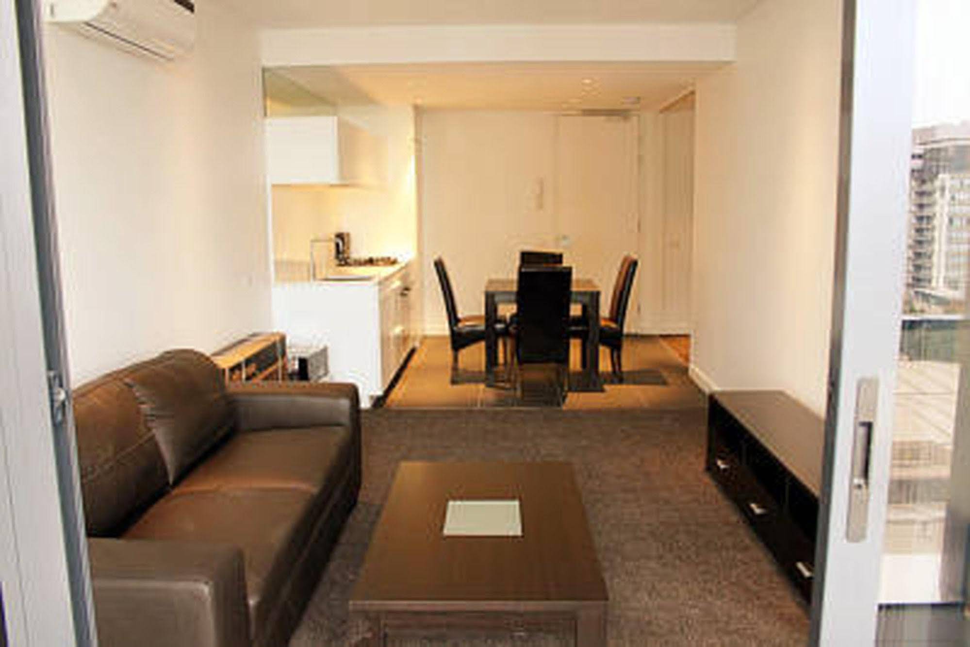 Guilfoyle Apartments