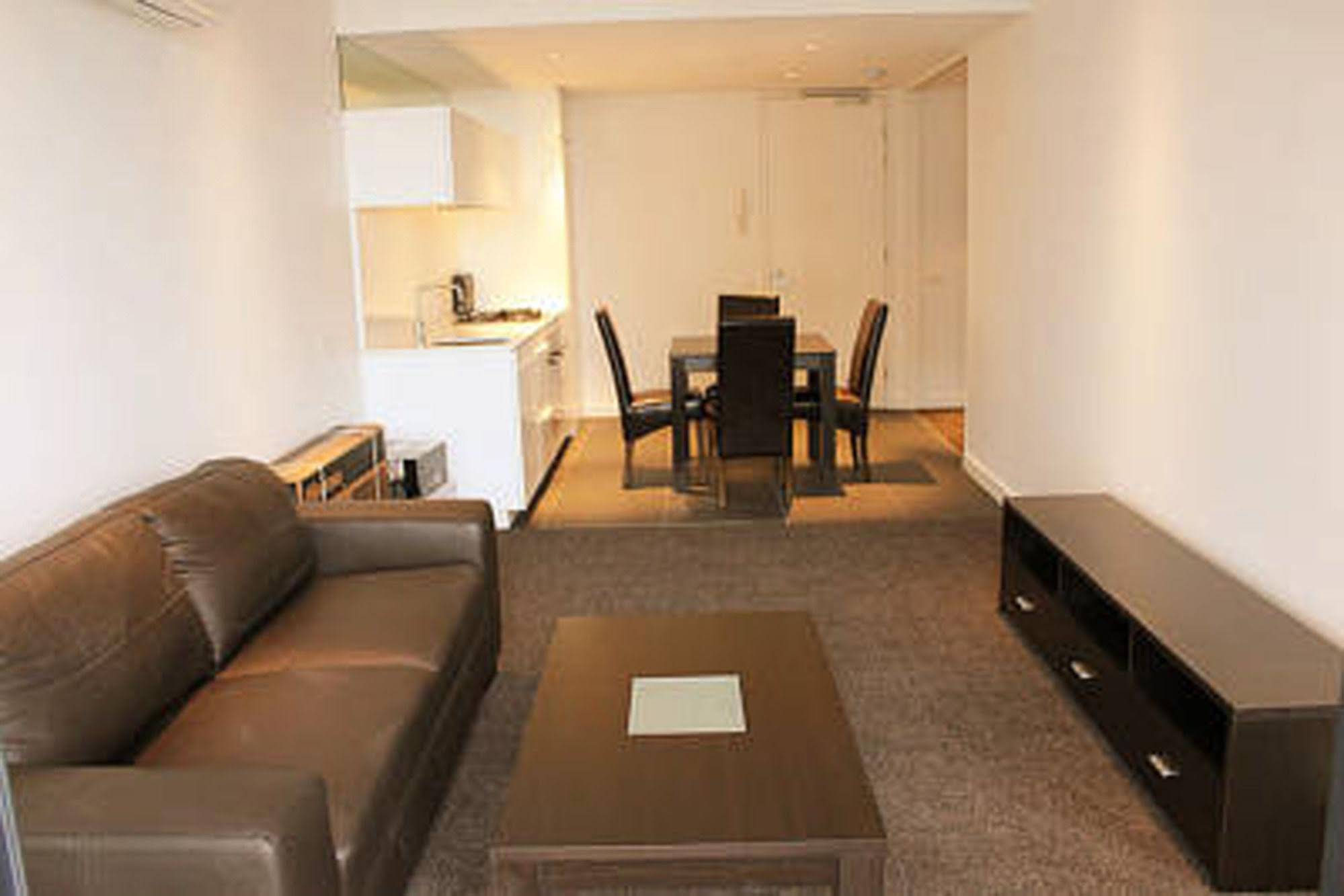 Guilfoyle Apartments