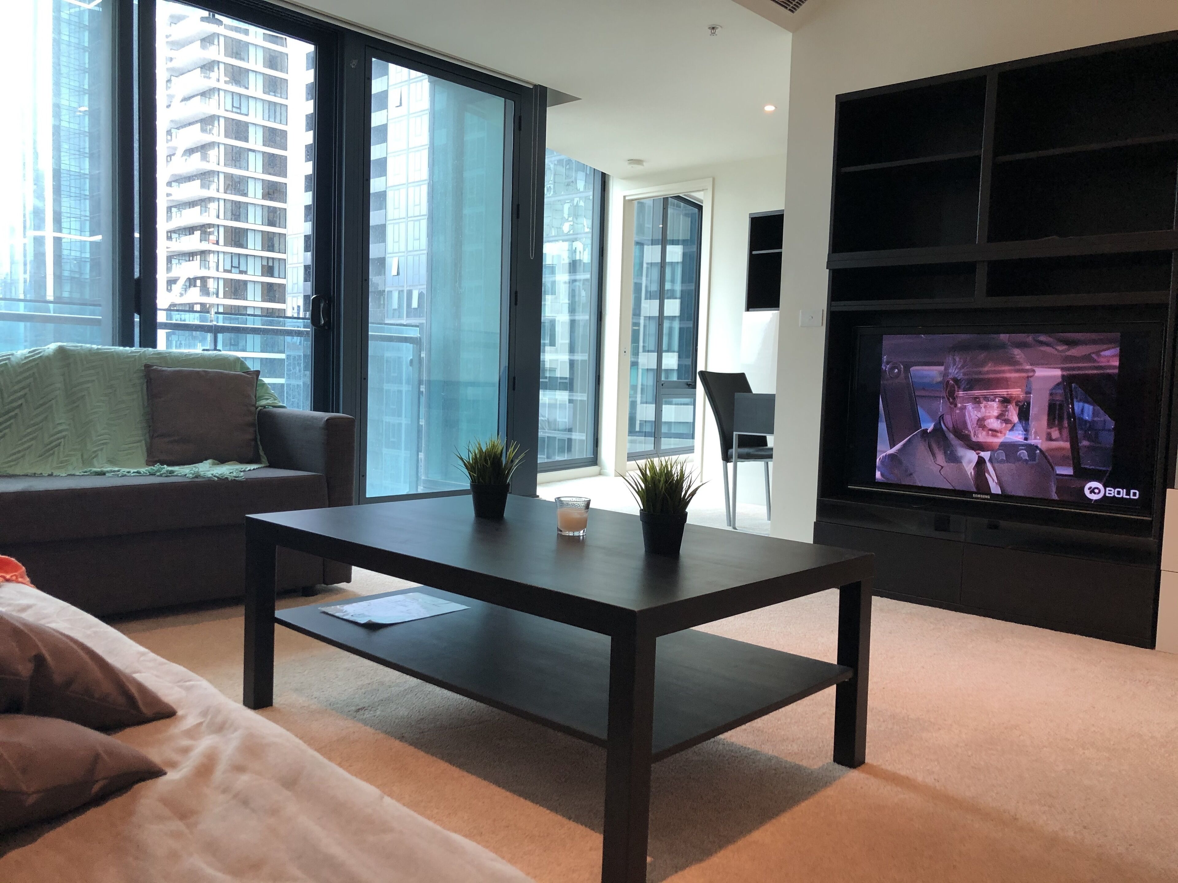 ReadySet Apartments at Southbank One
