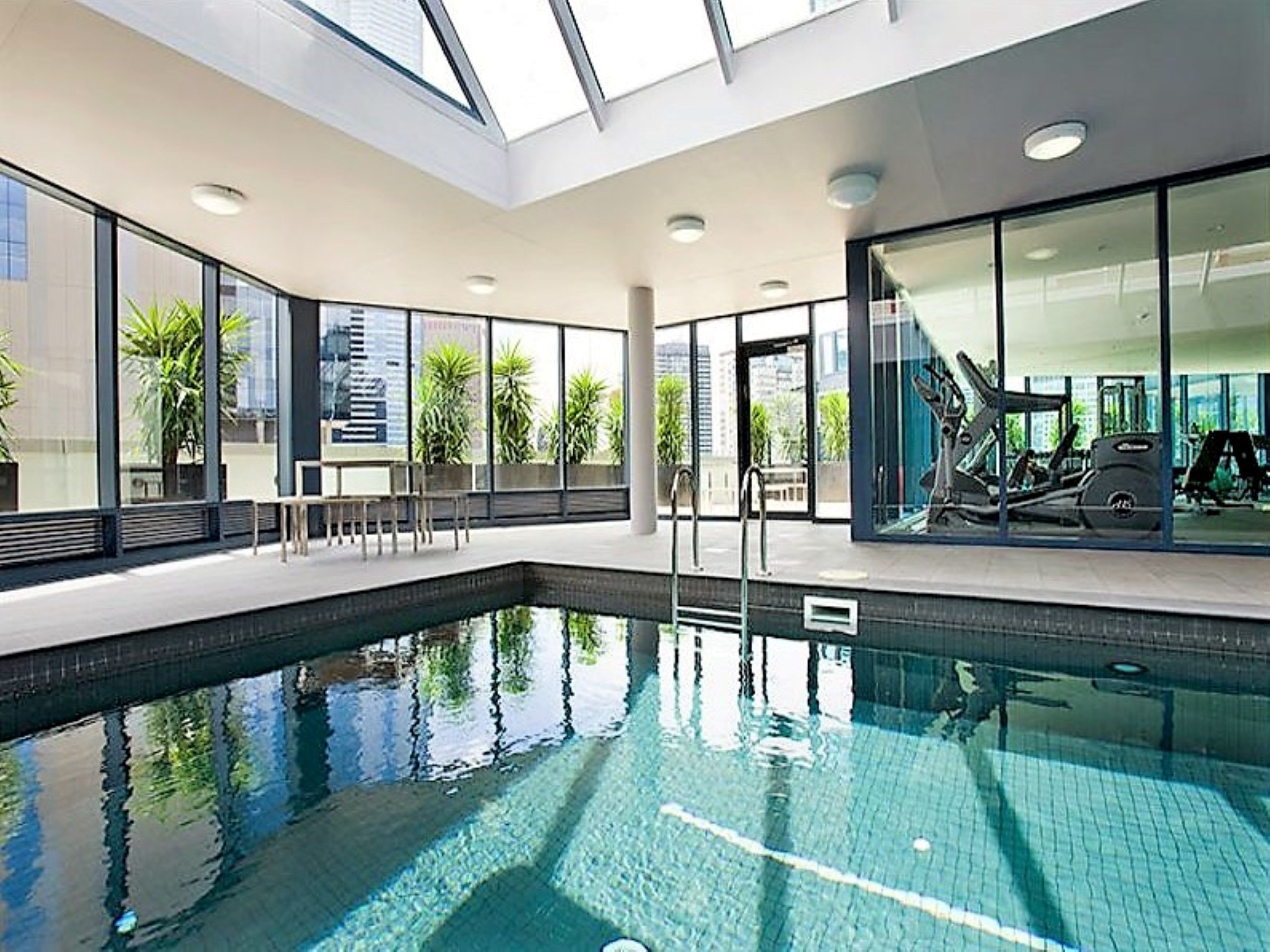 ReadySet Apartments at Southbank One