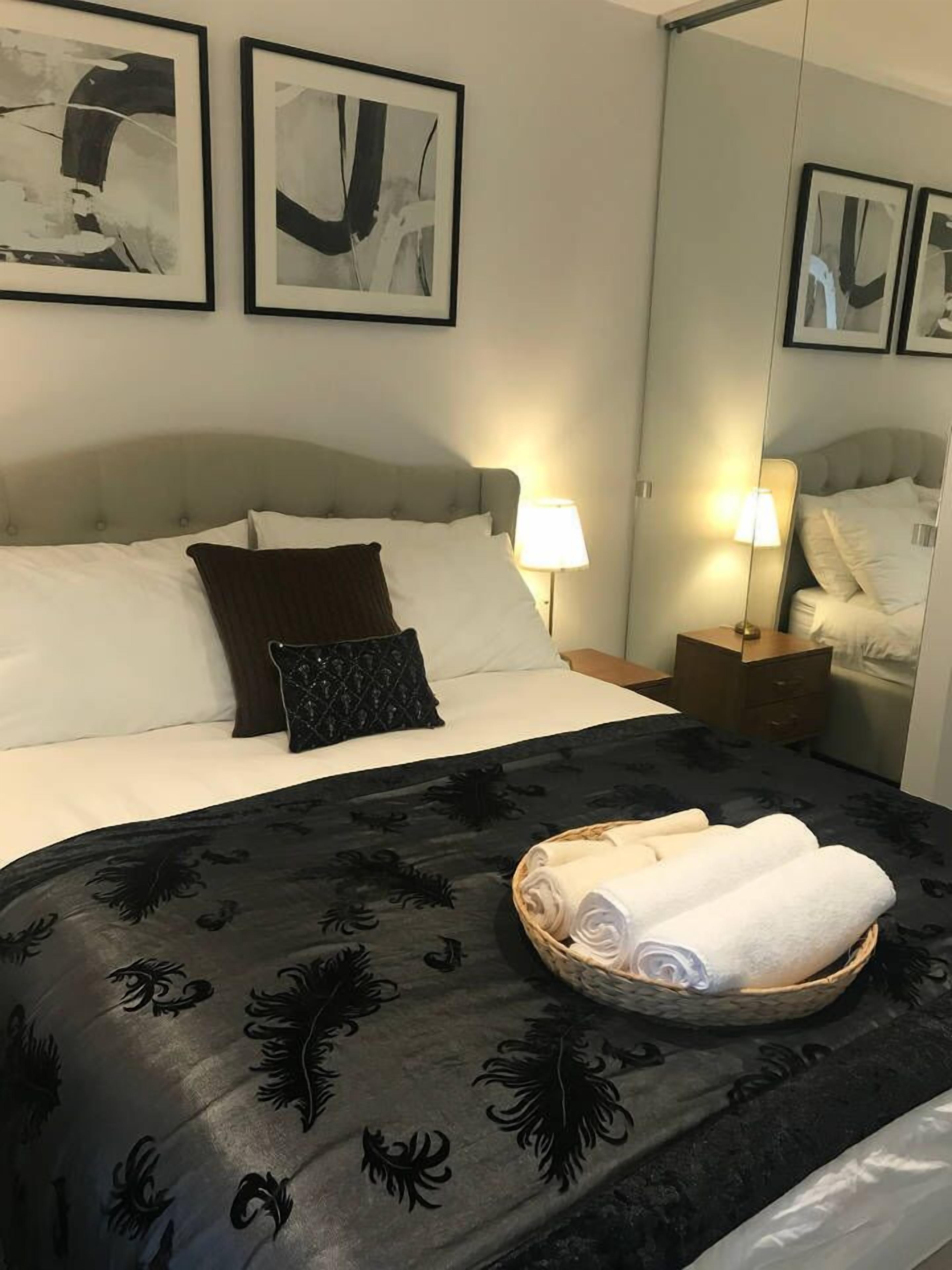 Southbank Platinum Tower Apartment