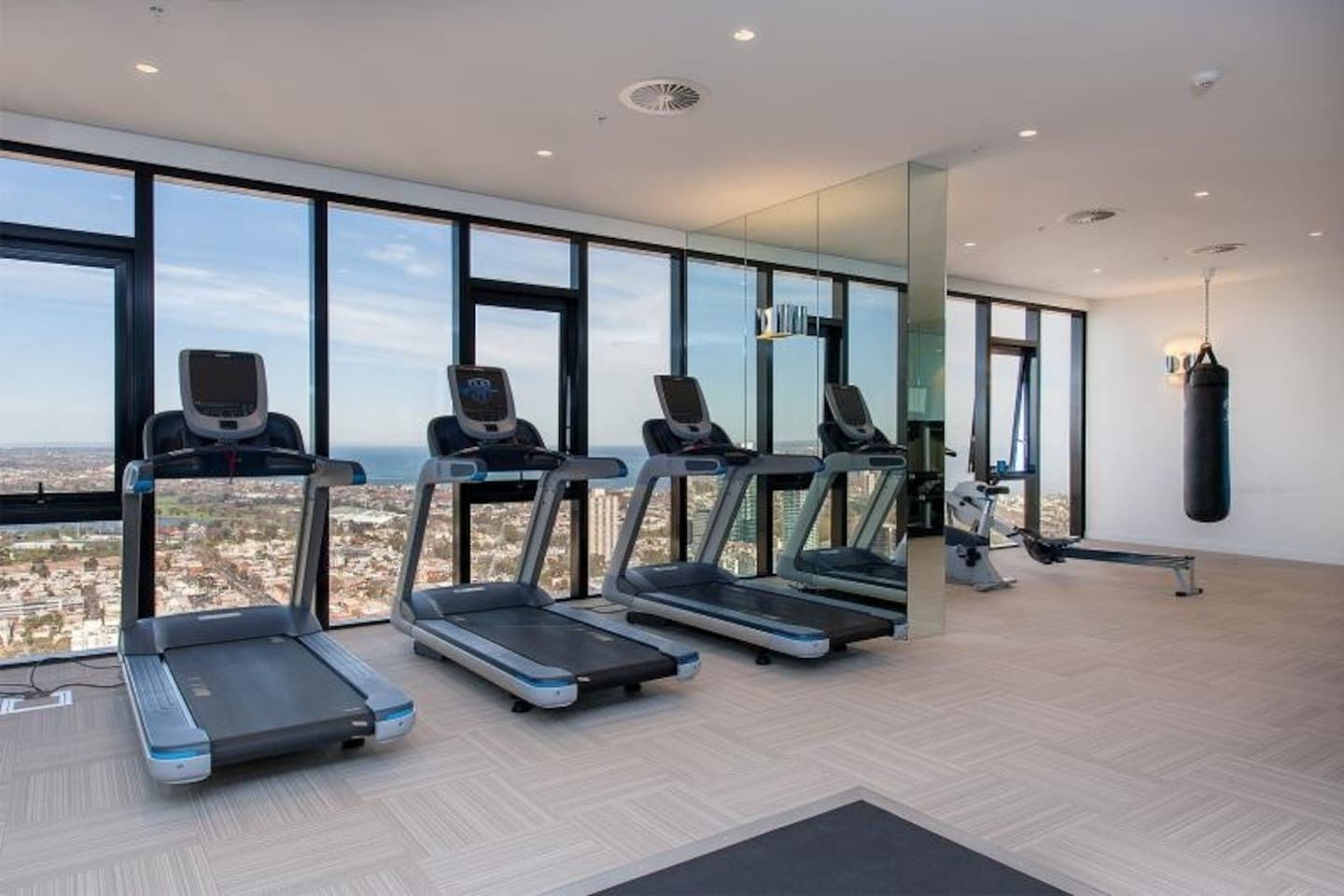 Southbank Platinum Tower Apartment