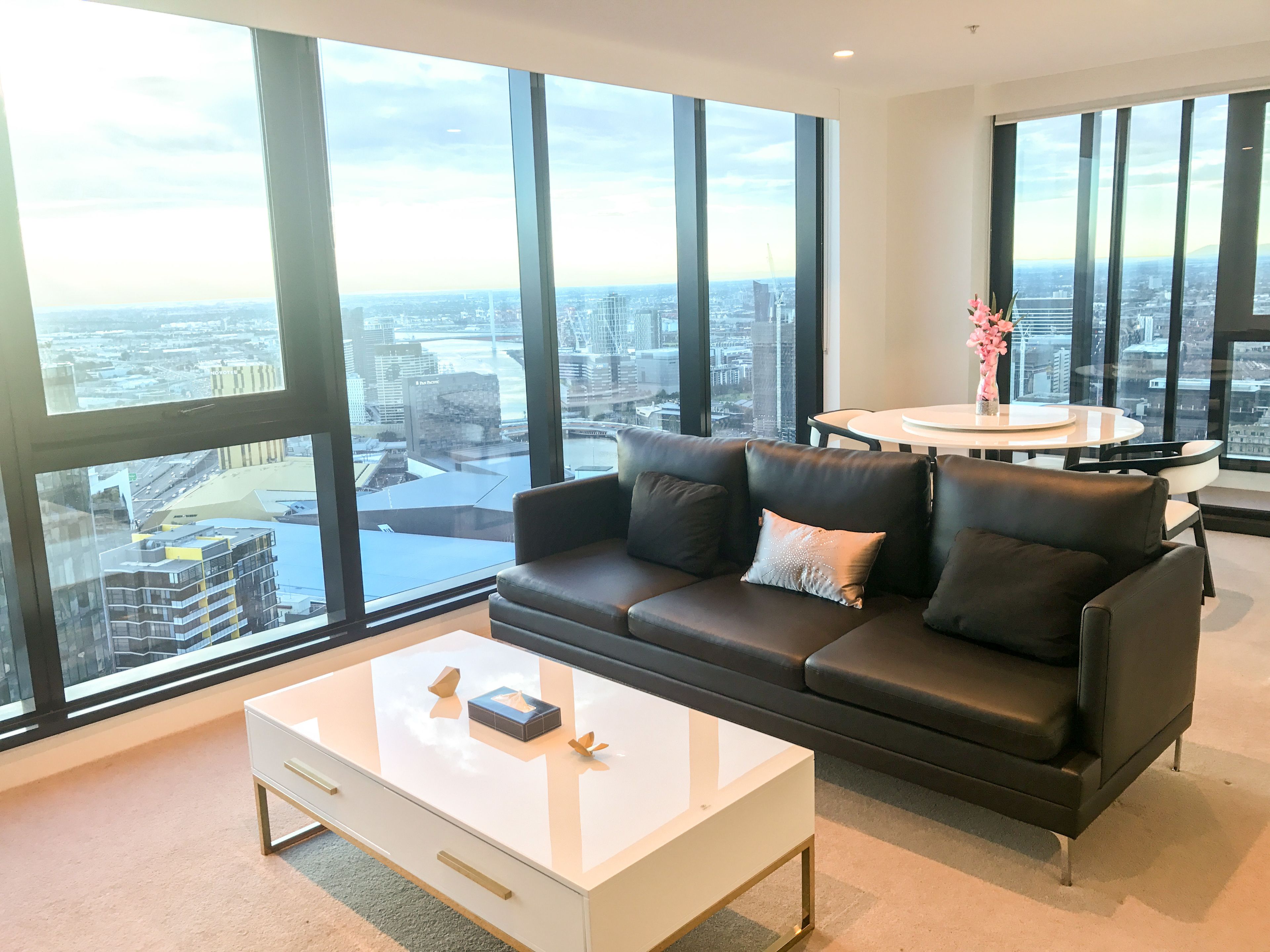 Southbank Platinum Tower Apartment