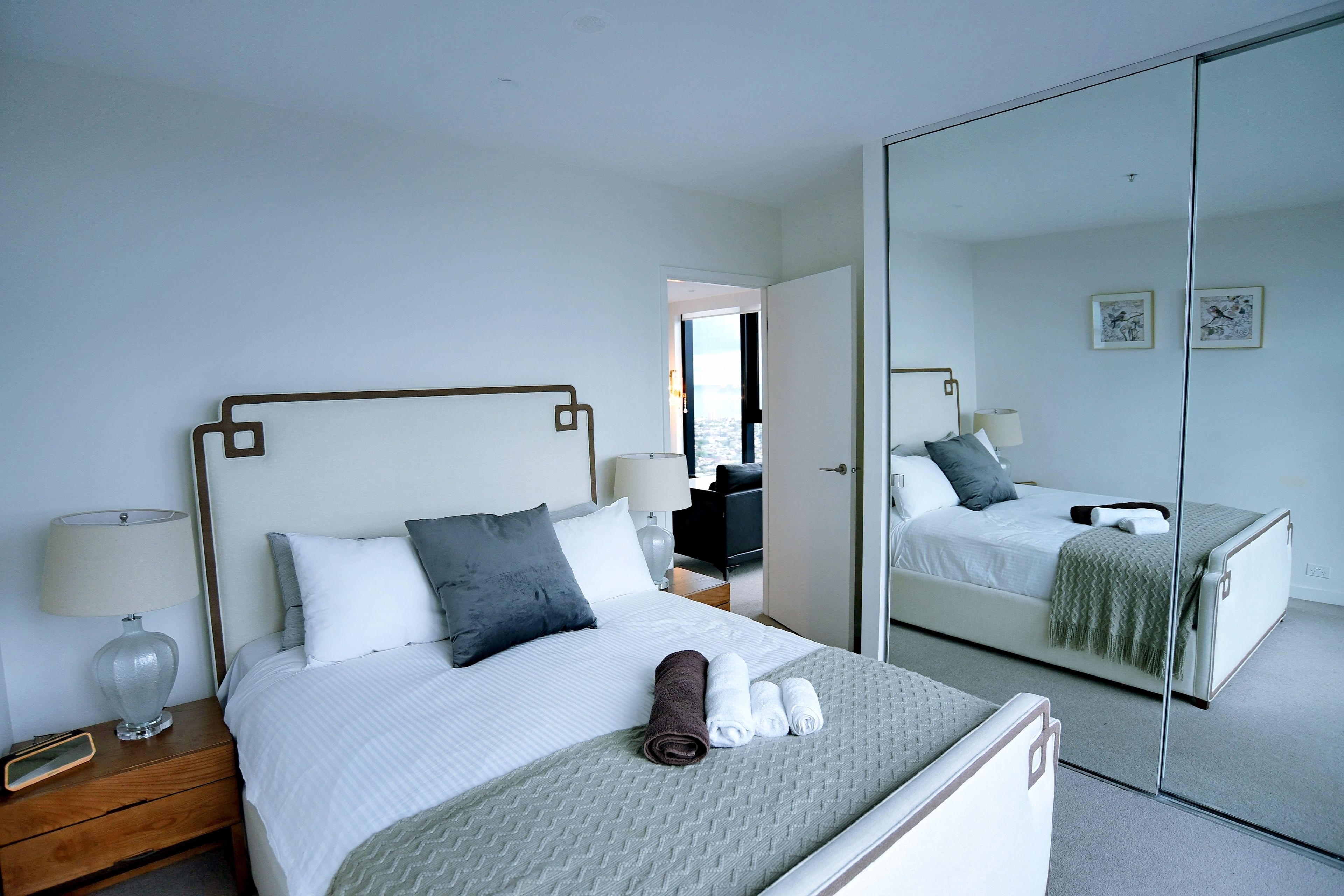 Southbank Platinum Tower Apartment