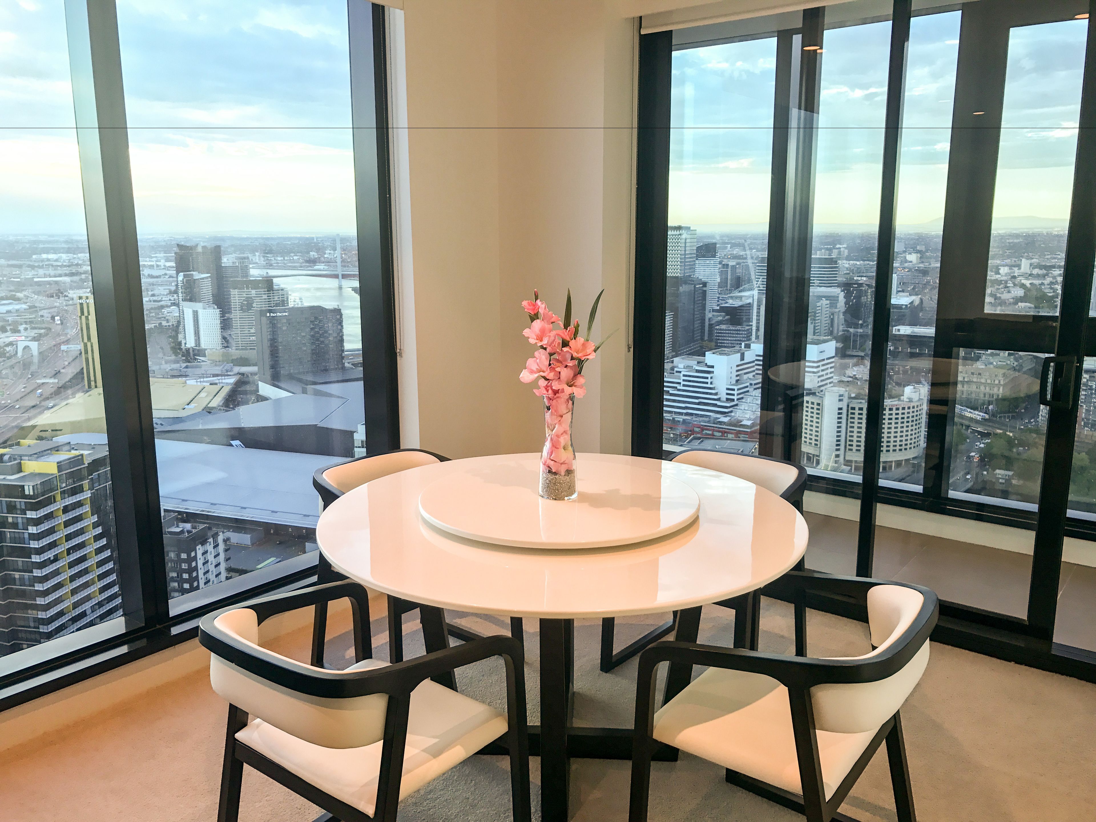 Southbank Platinum Tower Apartment