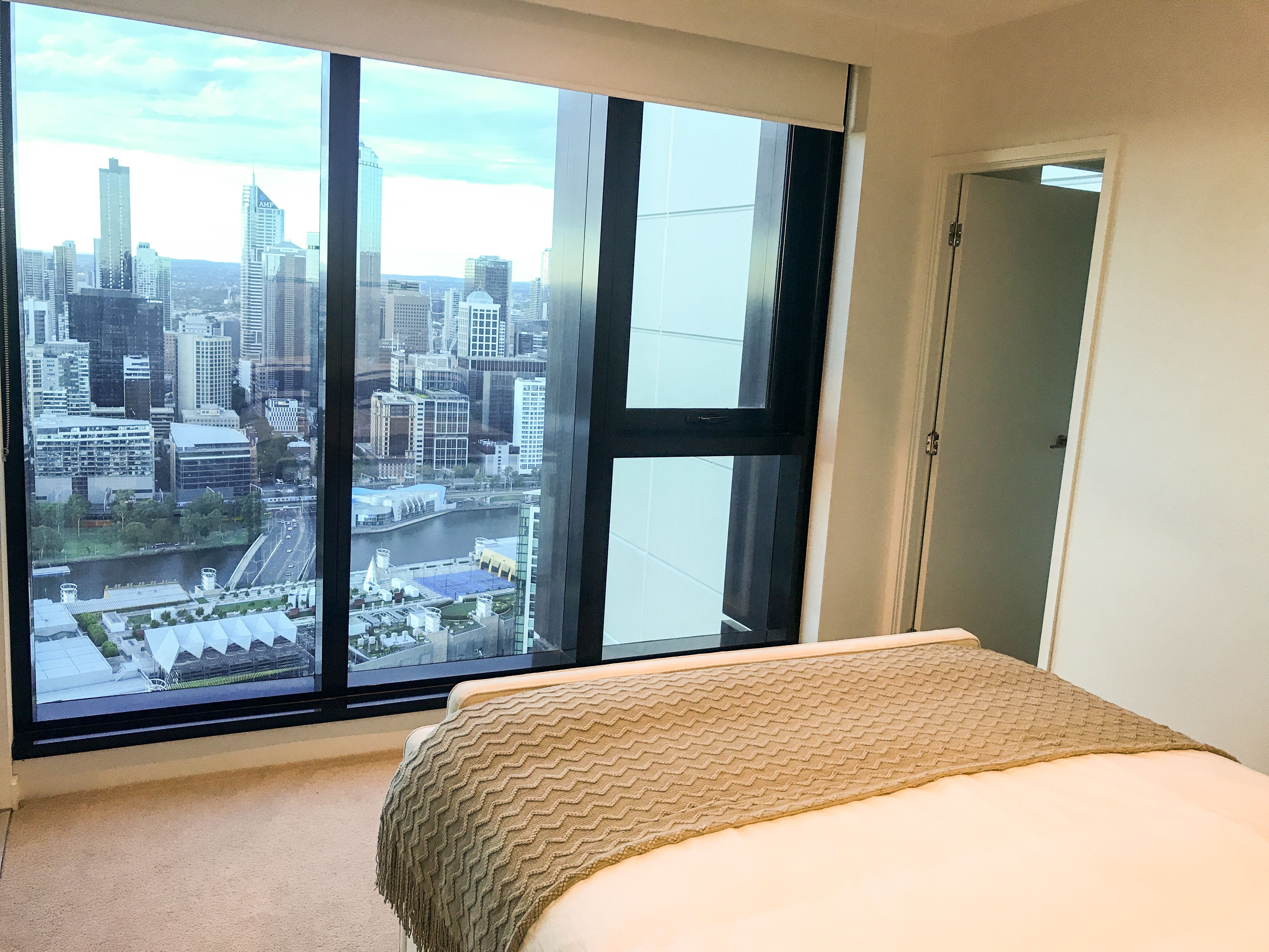 Southbank Platinum Tower Apartment