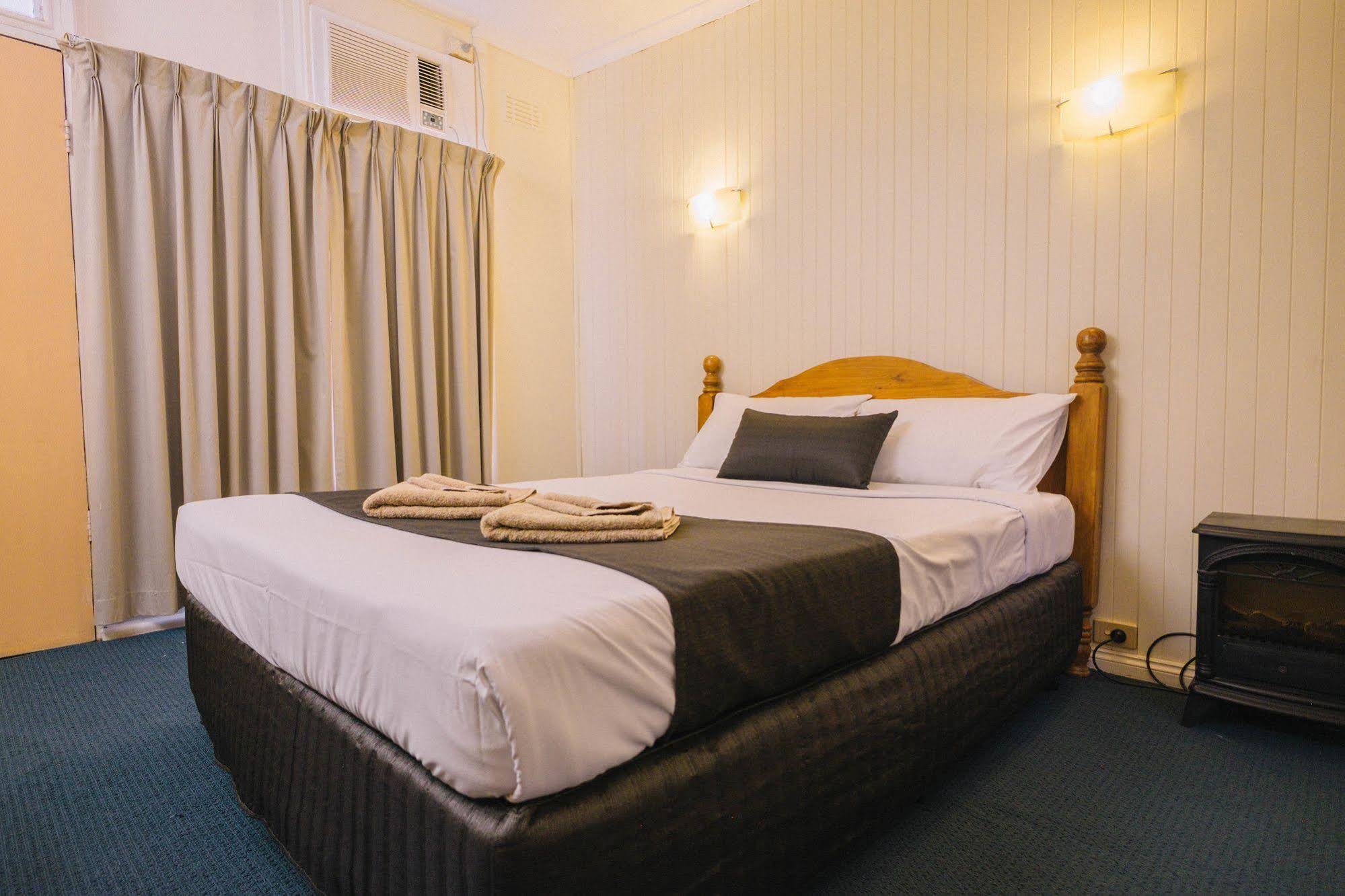 London Motor Inn