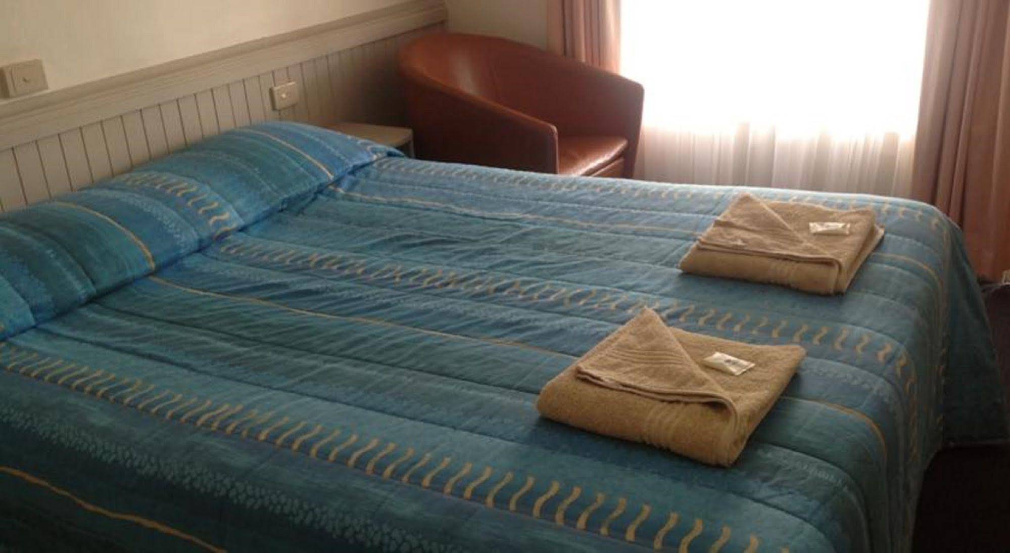 London Motor Inn