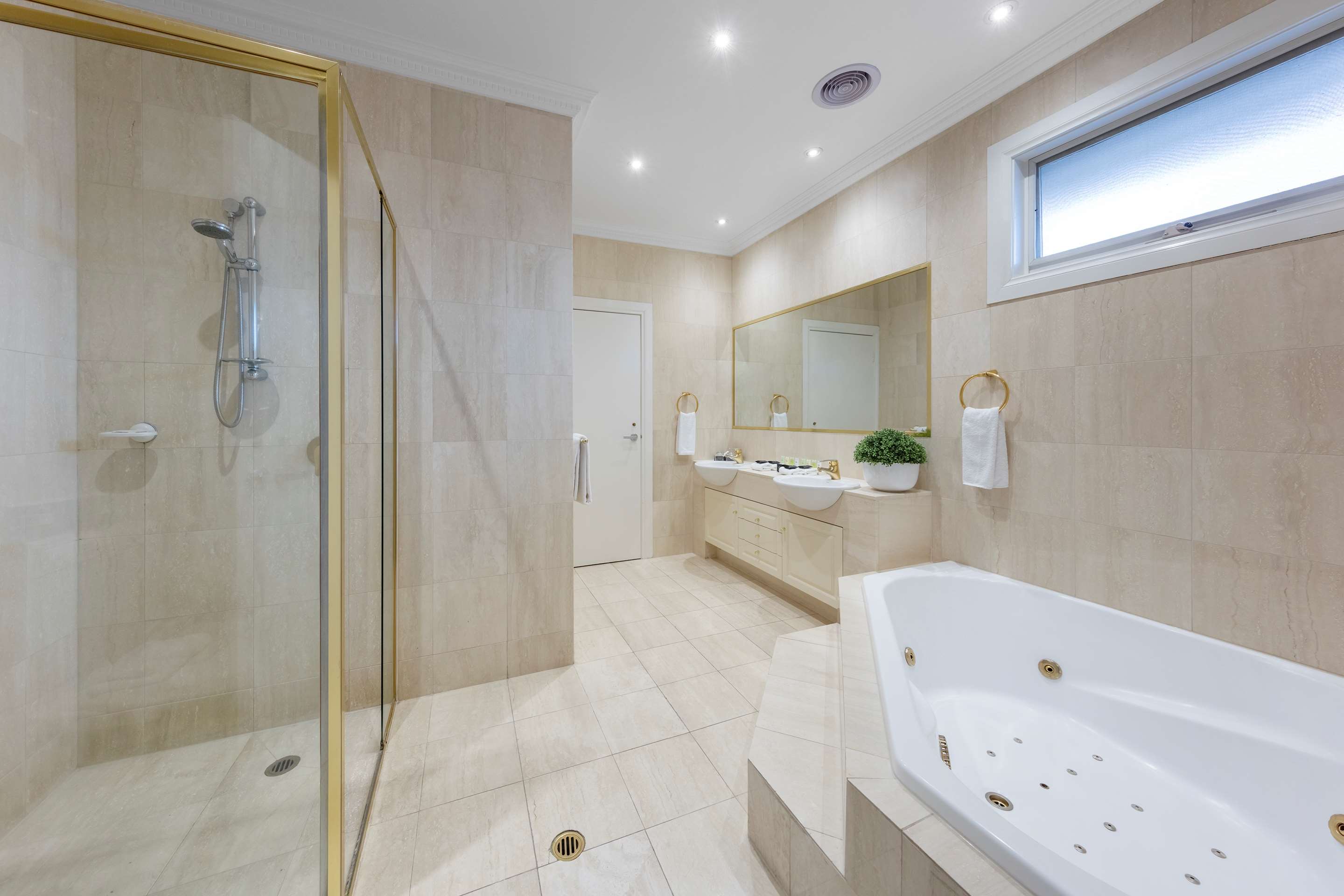 Kimberley Gardens Hotel & Serviced Apartments