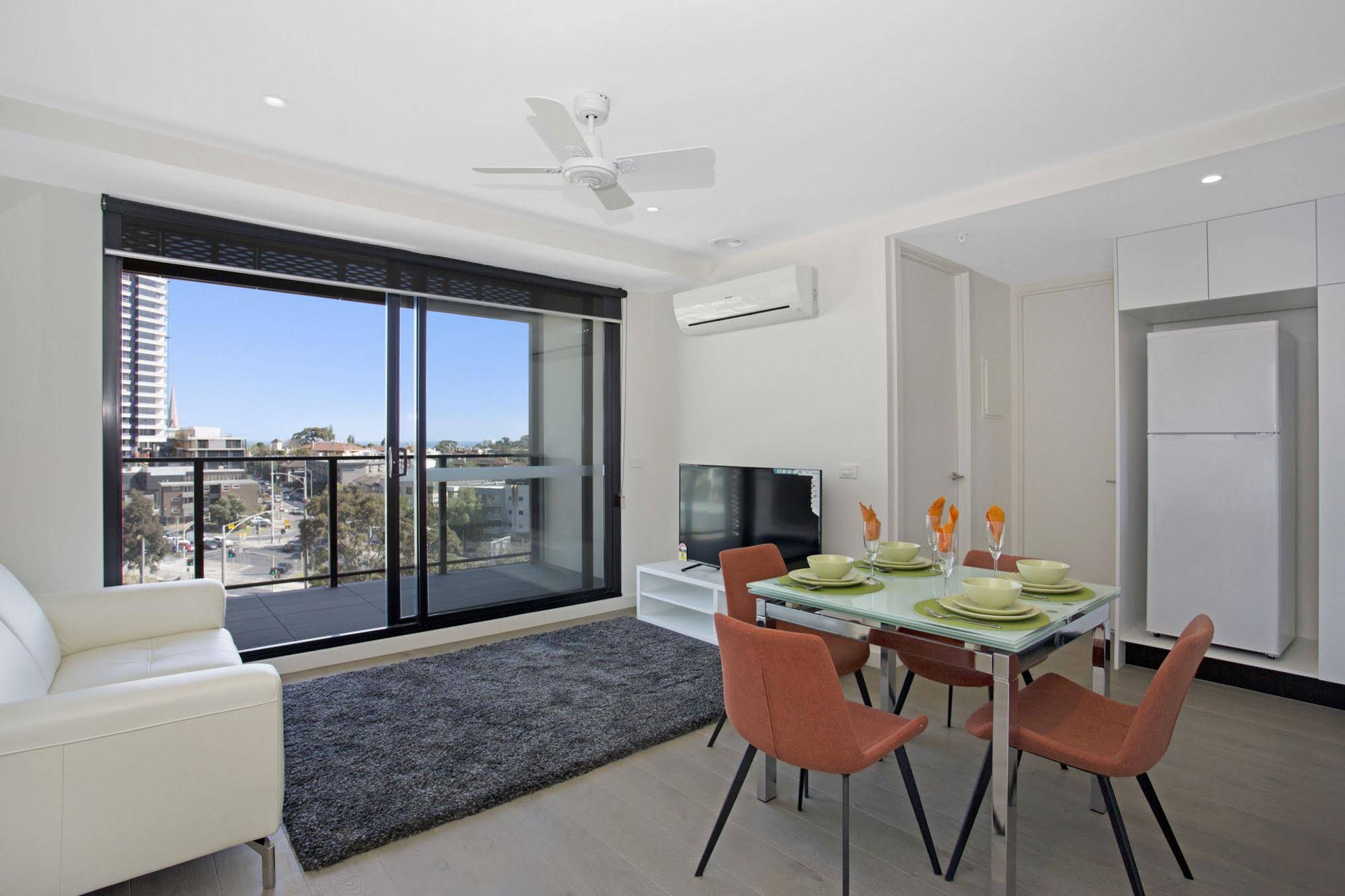 St Kilda Holiday Apartments