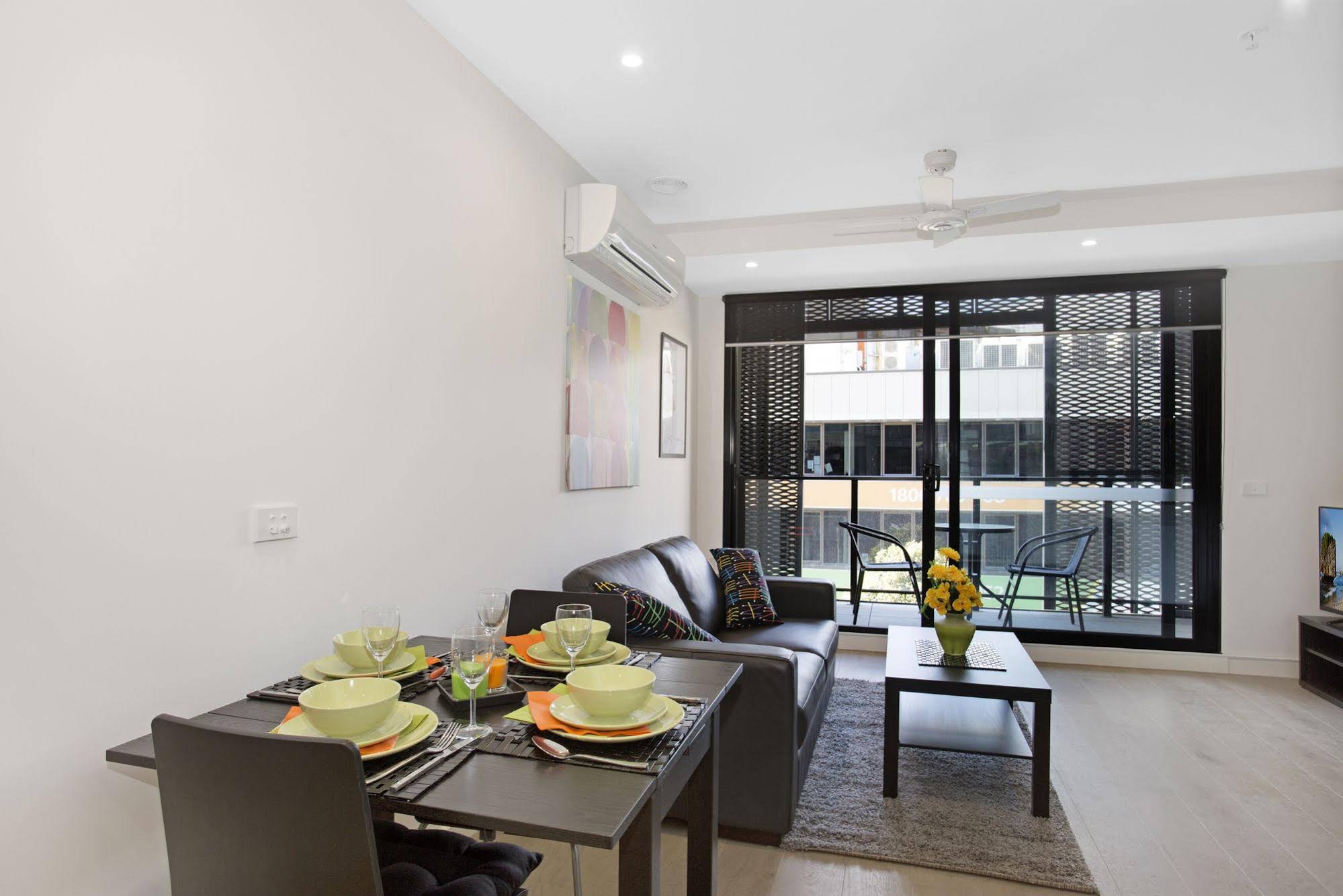 St Kilda Holiday Apartments