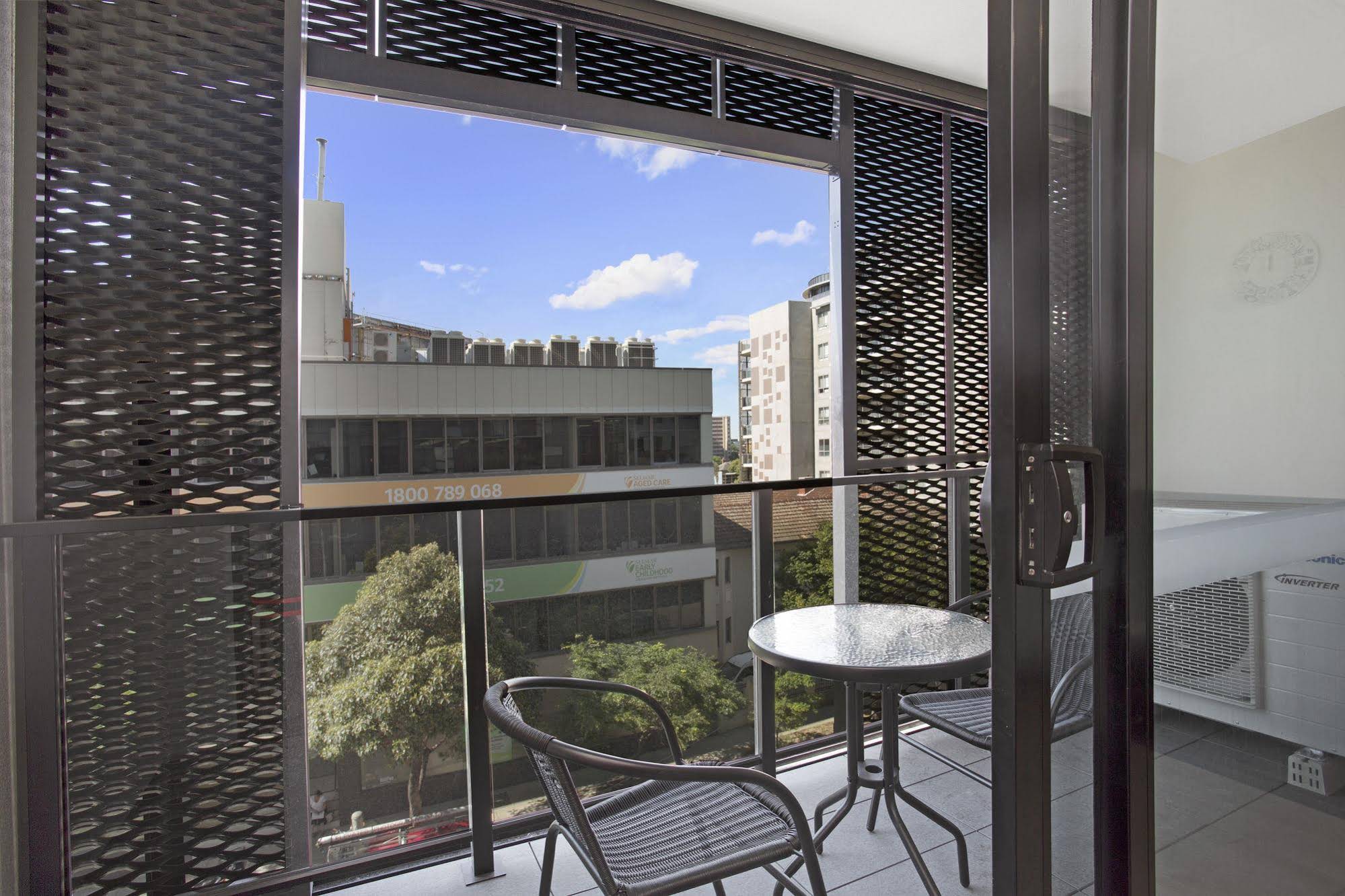 St Kilda Holiday Apartments