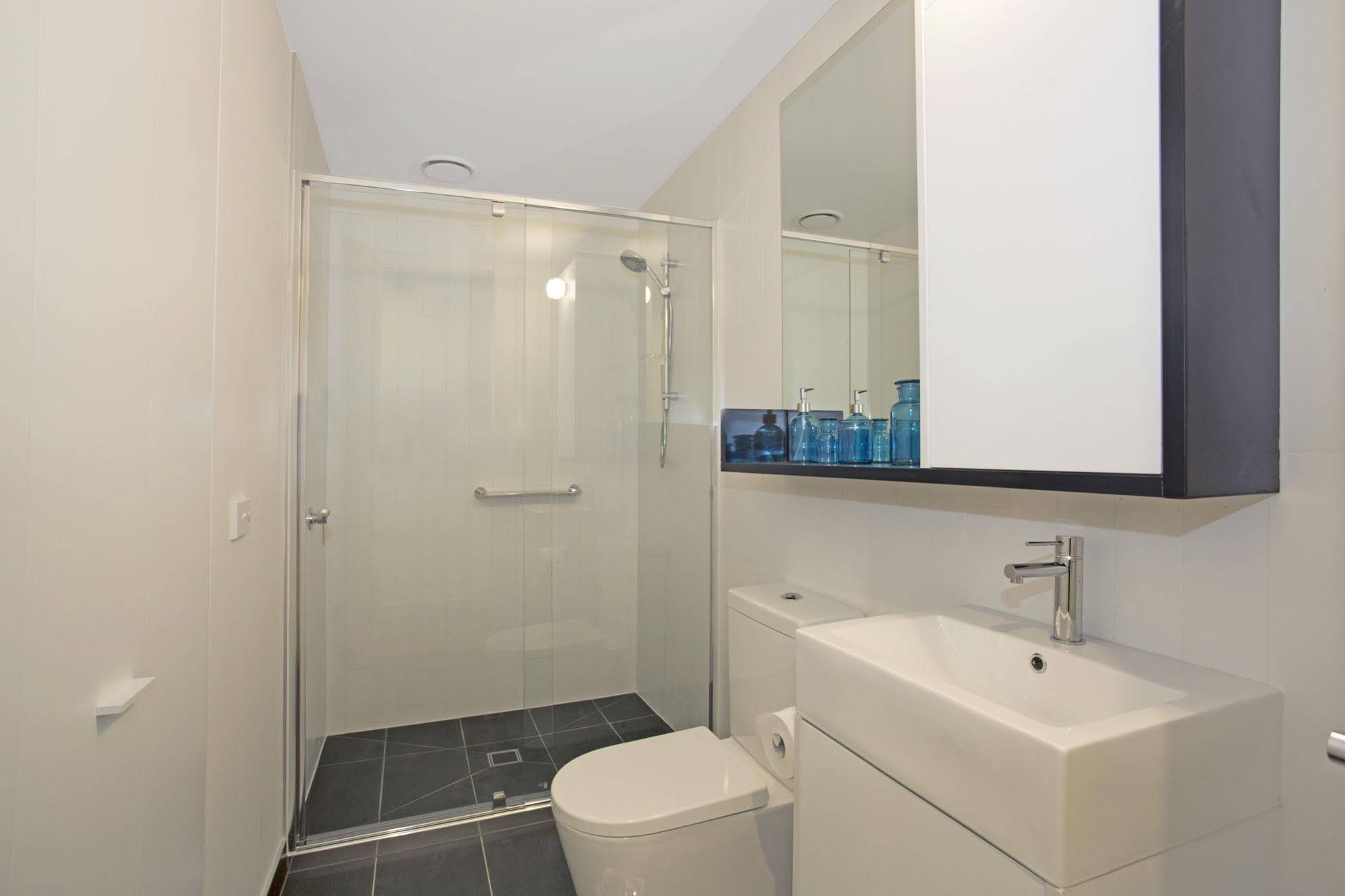 St Kilda Holiday Apartments