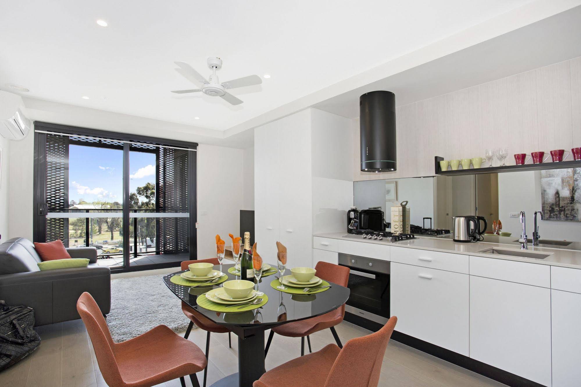 St Kilda Holiday Apartments