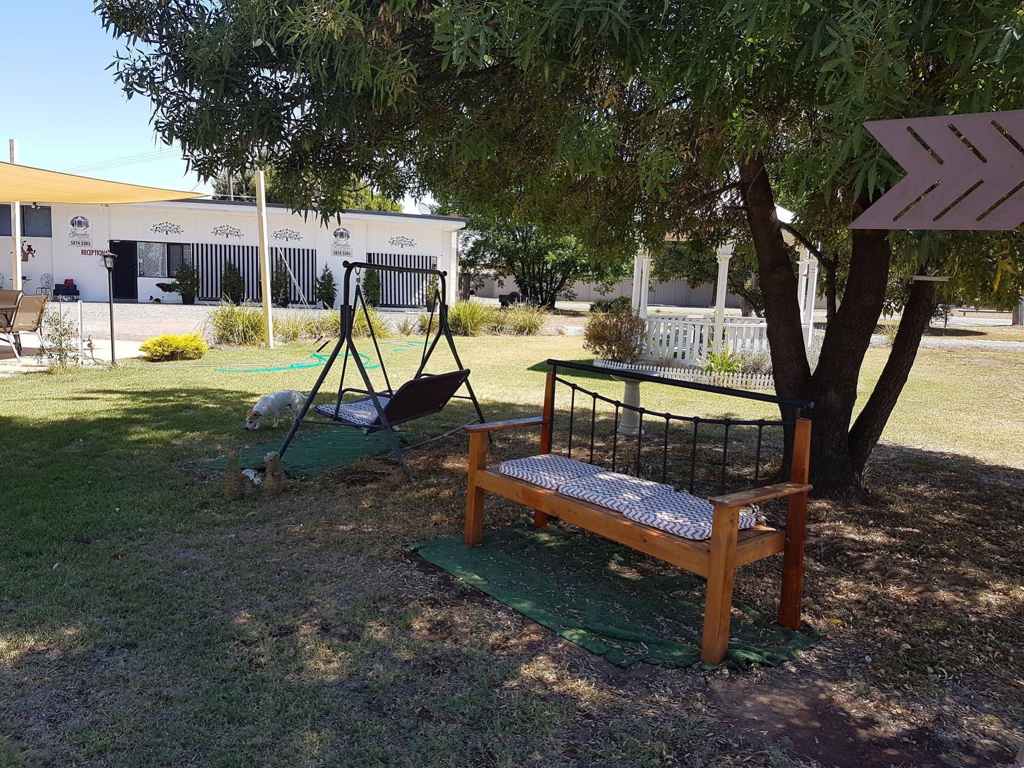 Gazebo Motor Inn