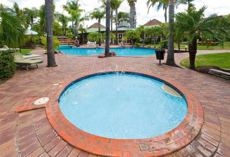 Swan Hill Resort