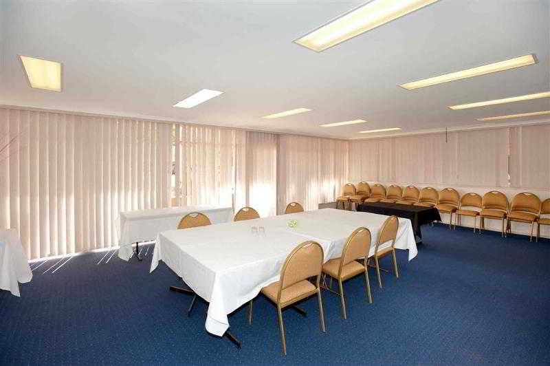 Swan Hill Resort