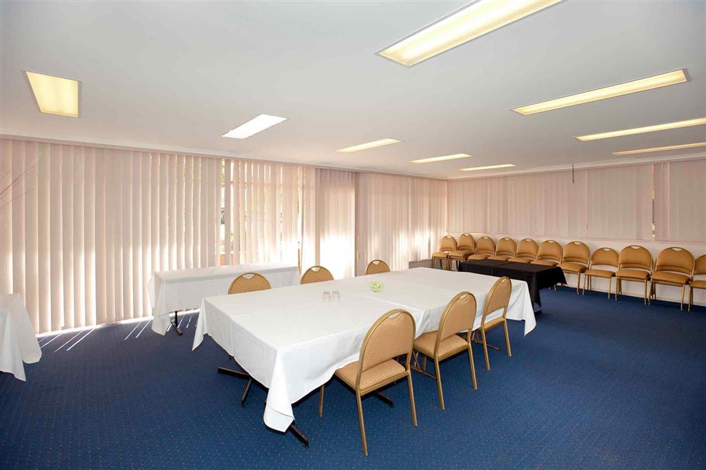Swan Hill Resort