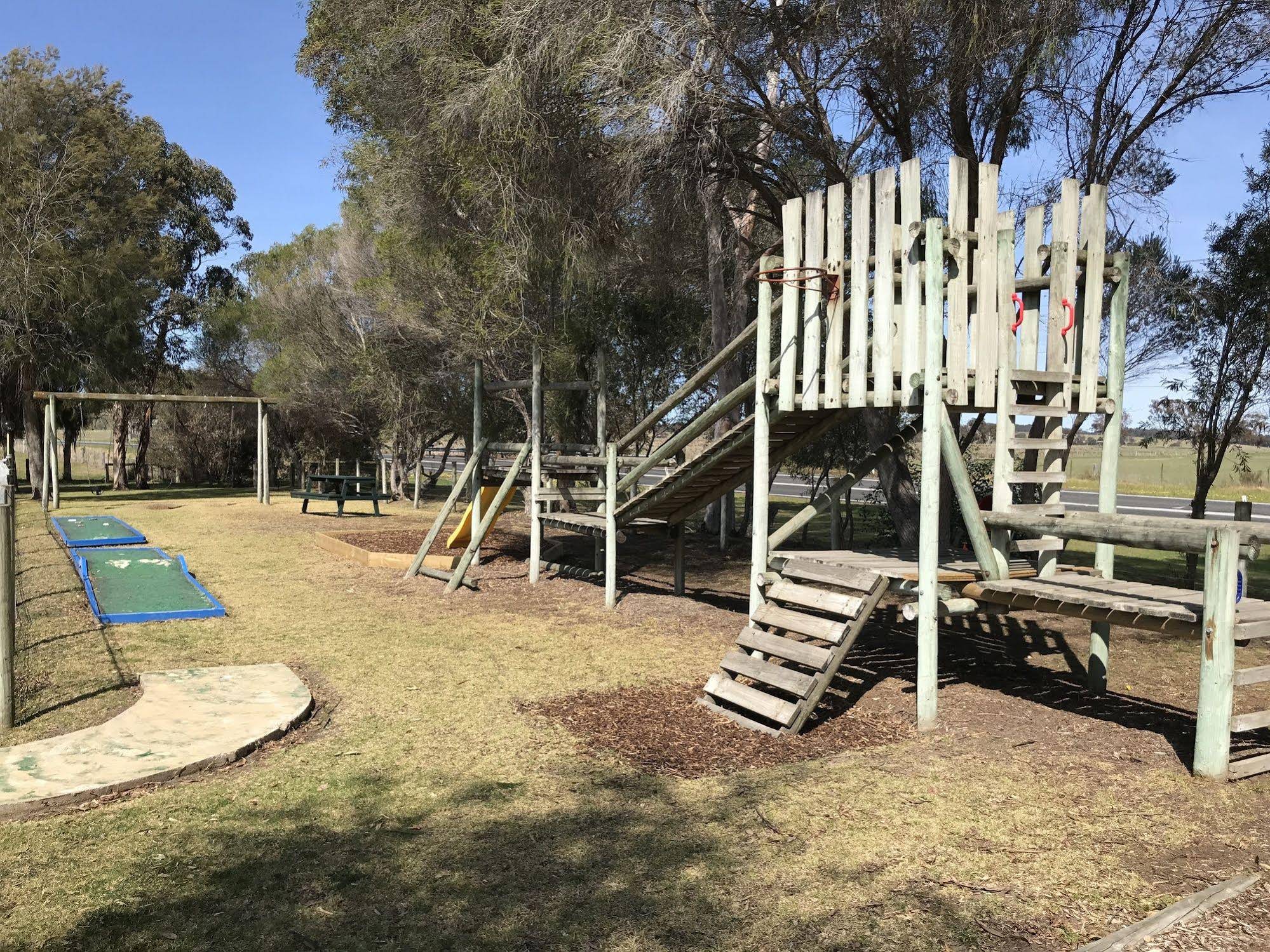 Swan Reach Gardens