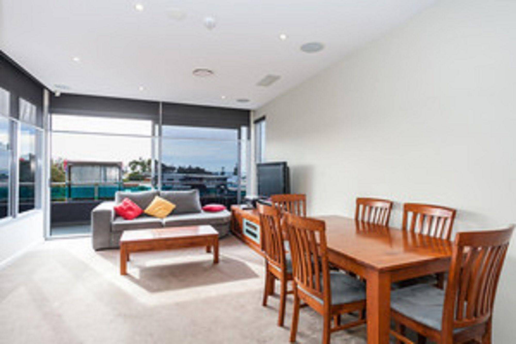 Bell Street Apartments
