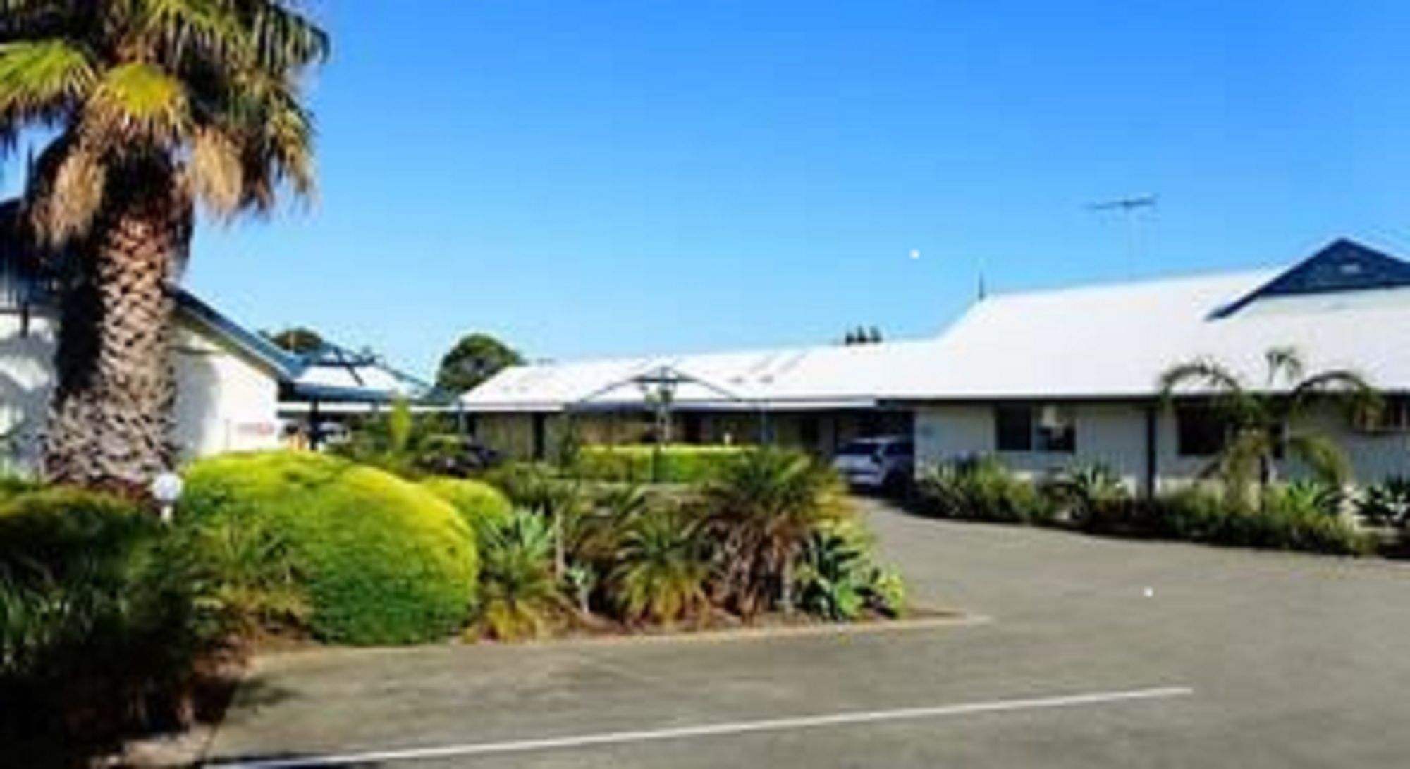 Torquay Tropicana Motel