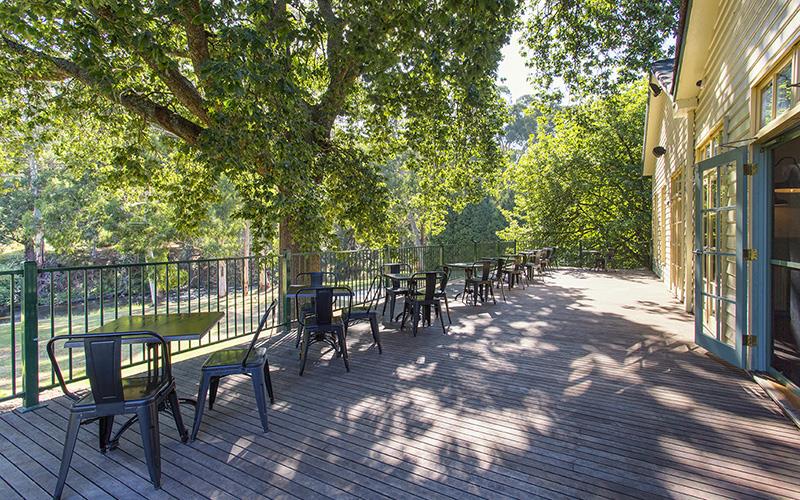 Oscar's on the Yarra