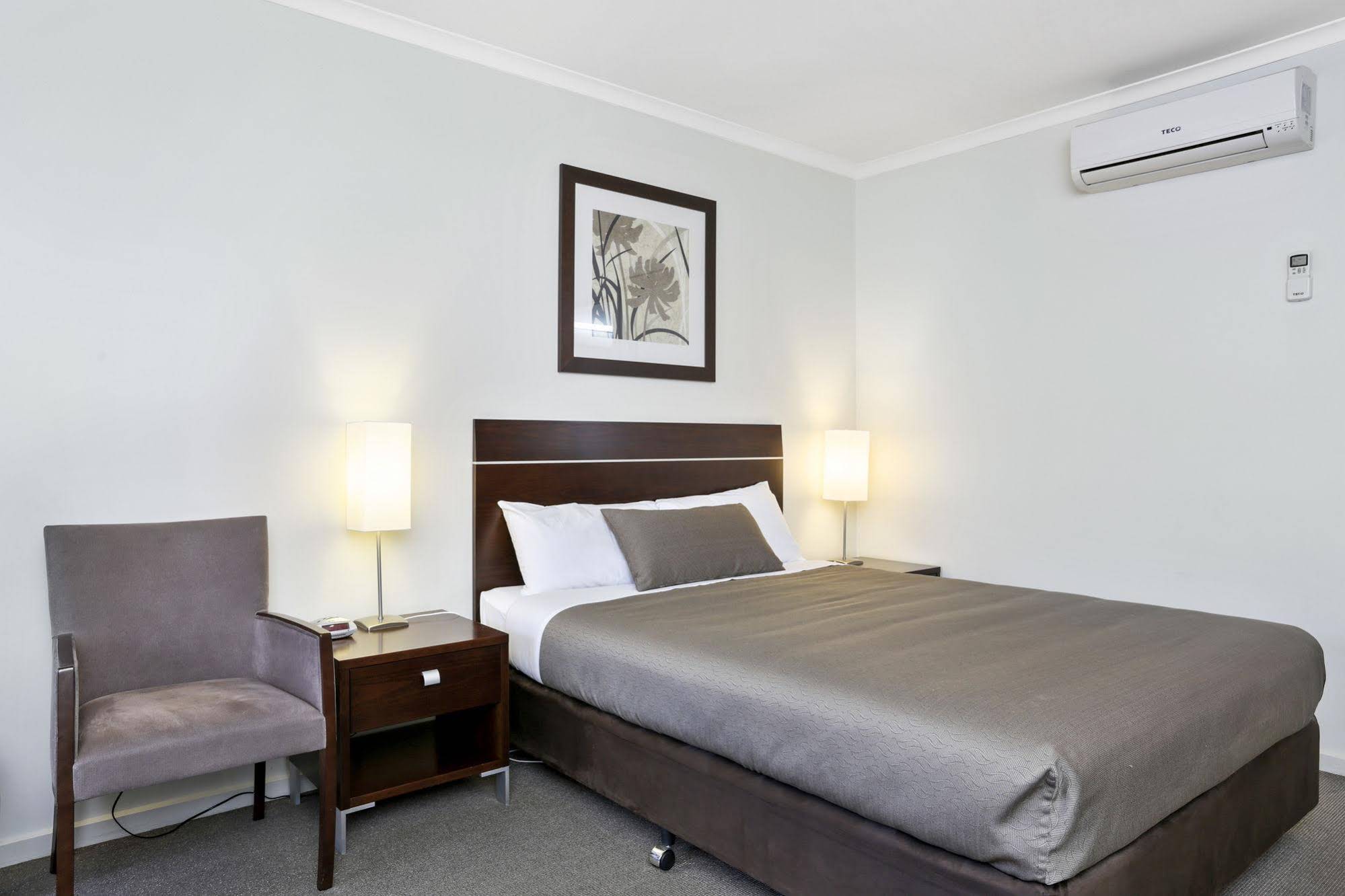 Elm Tree Motel