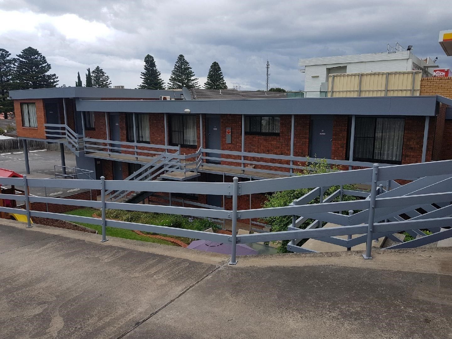 Mahogany Motel
