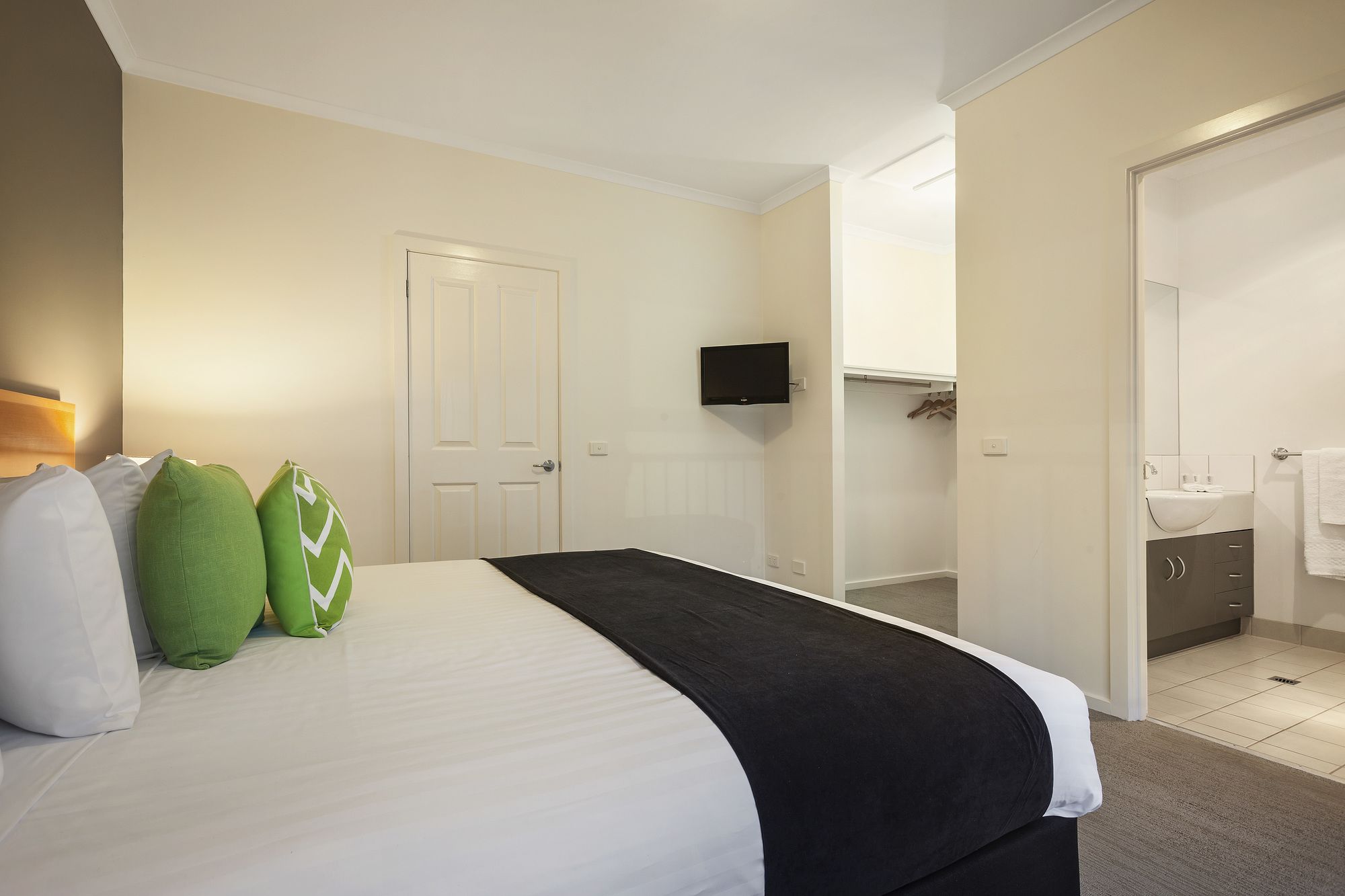 Quest Warrnambool