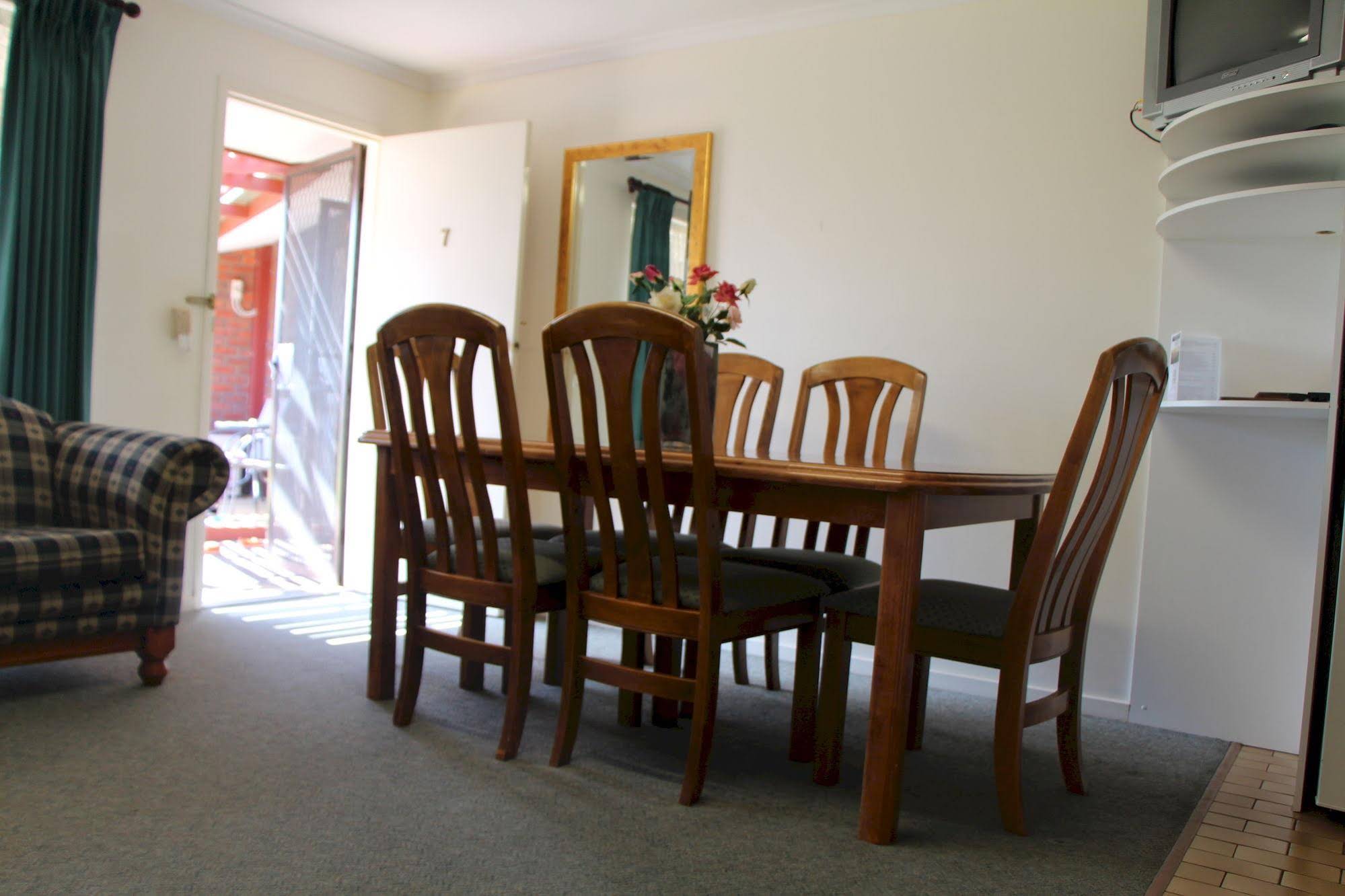 Warrnambool Holiday Park And Motel
