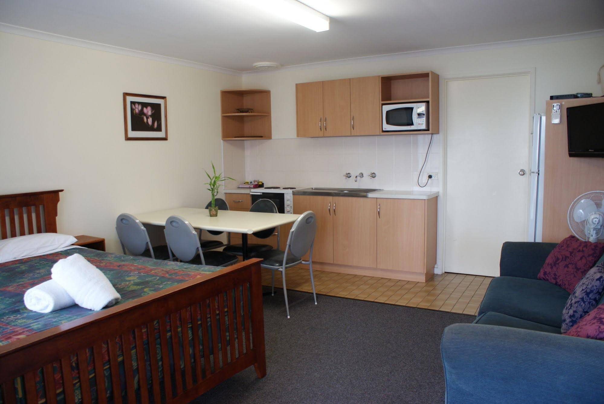 Warrnambool Holiday Park And Motel