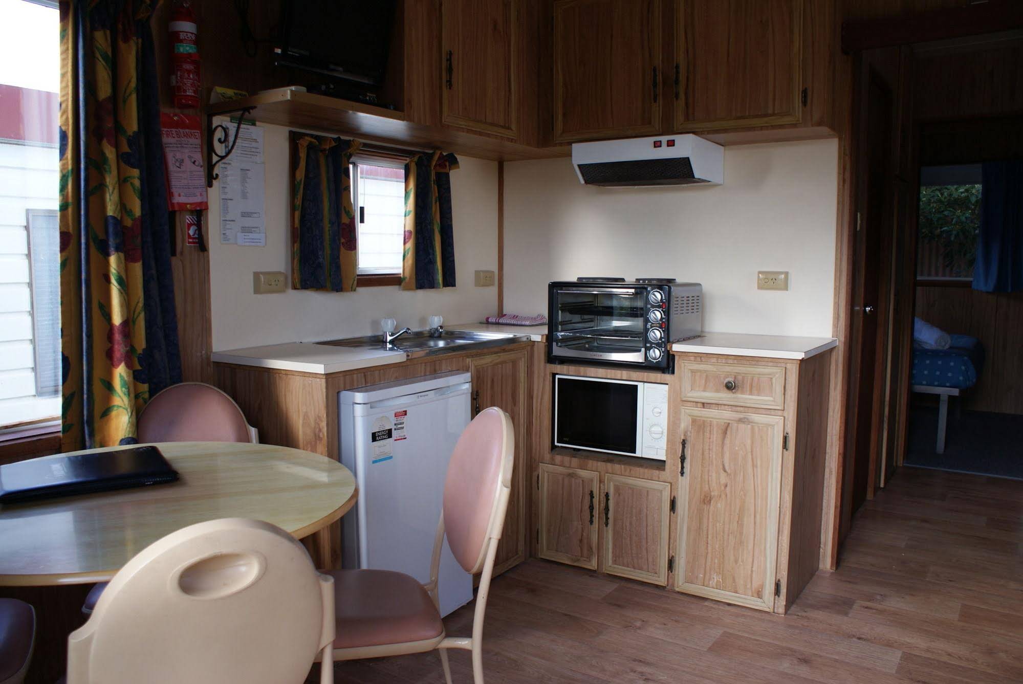Warrnambool Holiday Park And Motel