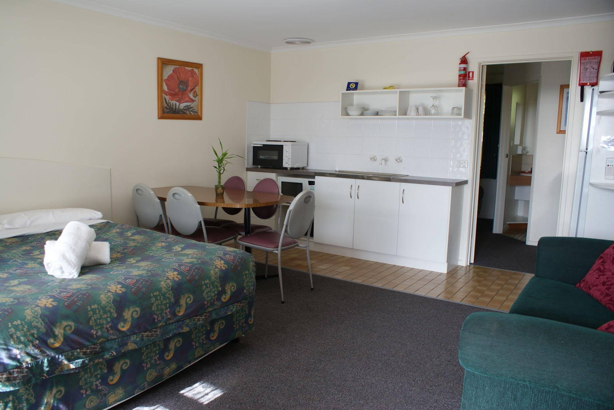 Warrnambool Holiday Park And Motel