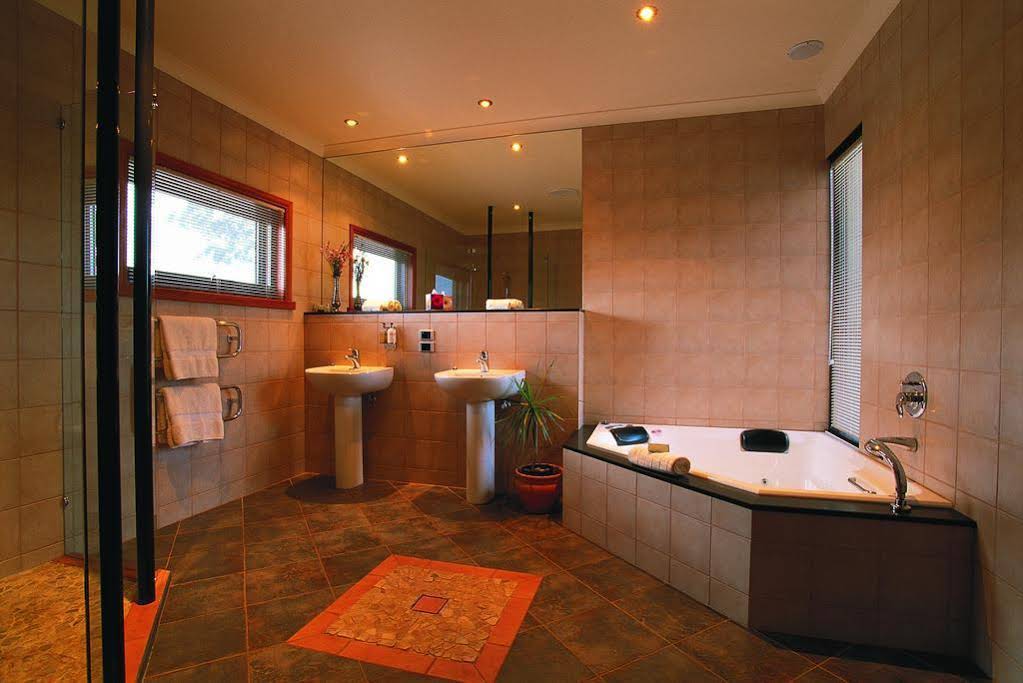Meringa Springs Lodge