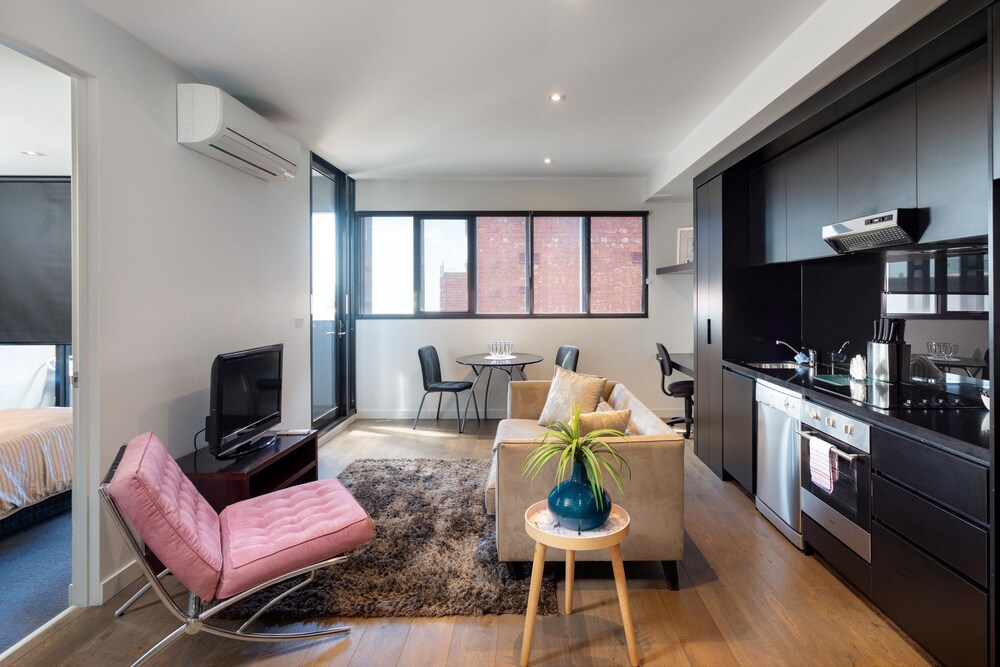 Amawind Apartments