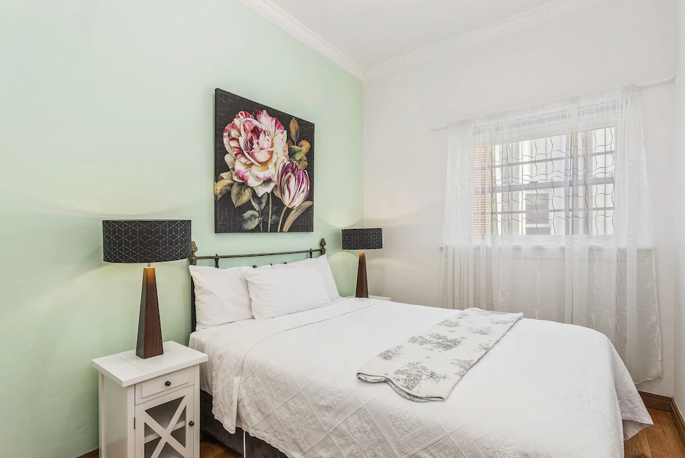 Captains Retreat Apartments and Cottages