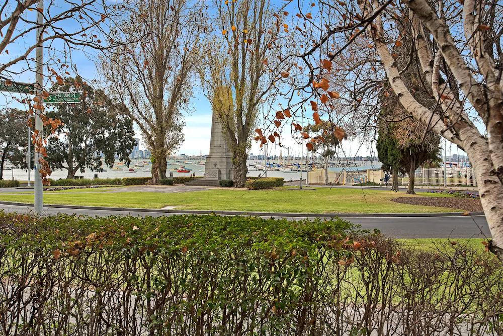 Captains Retreat Apartments and Cottages