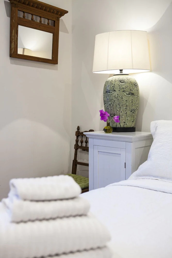 Captains Retreat Apartments and Cottages