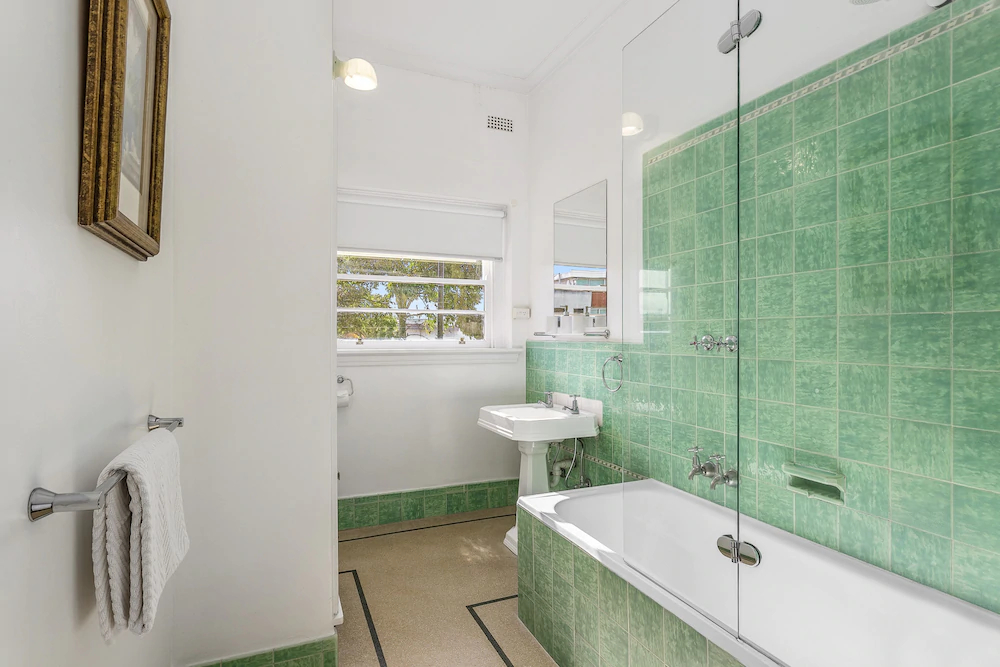 Captains Retreat Apartments and Cottages
