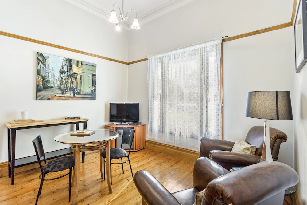 Captains Retreat Apartments and Cottages