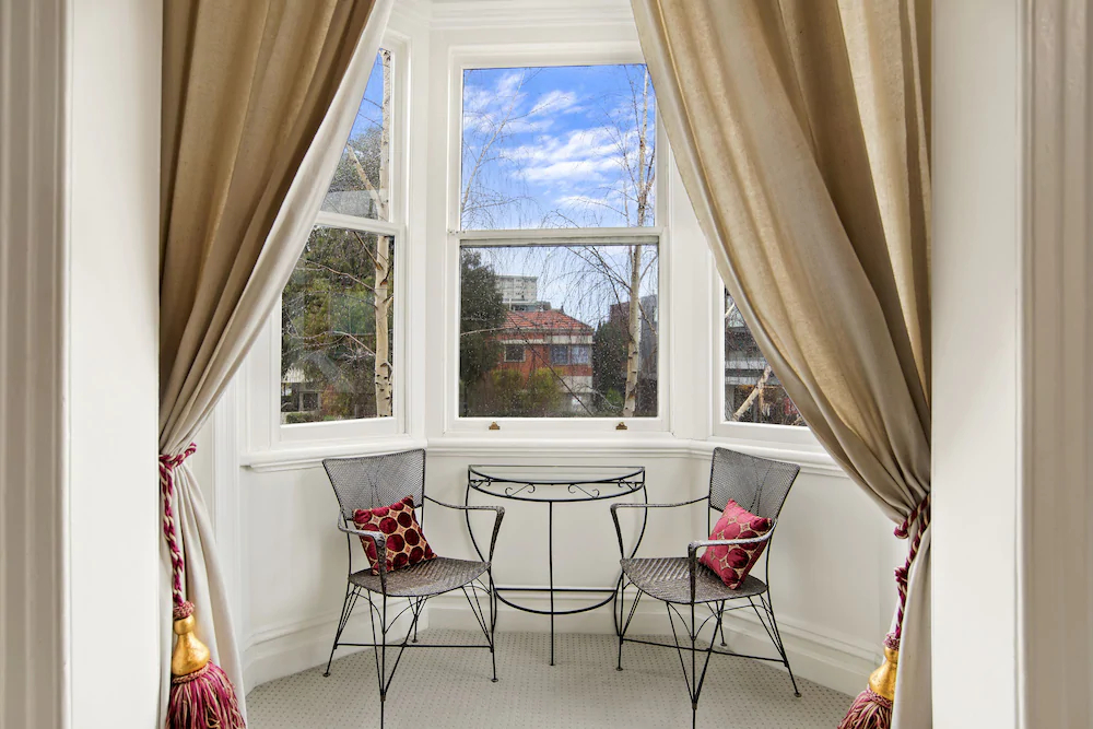 Captains Retreat Apartments and Cottages