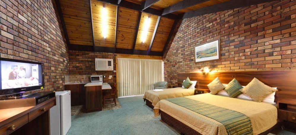 Belvoir Village Motel & Apartments