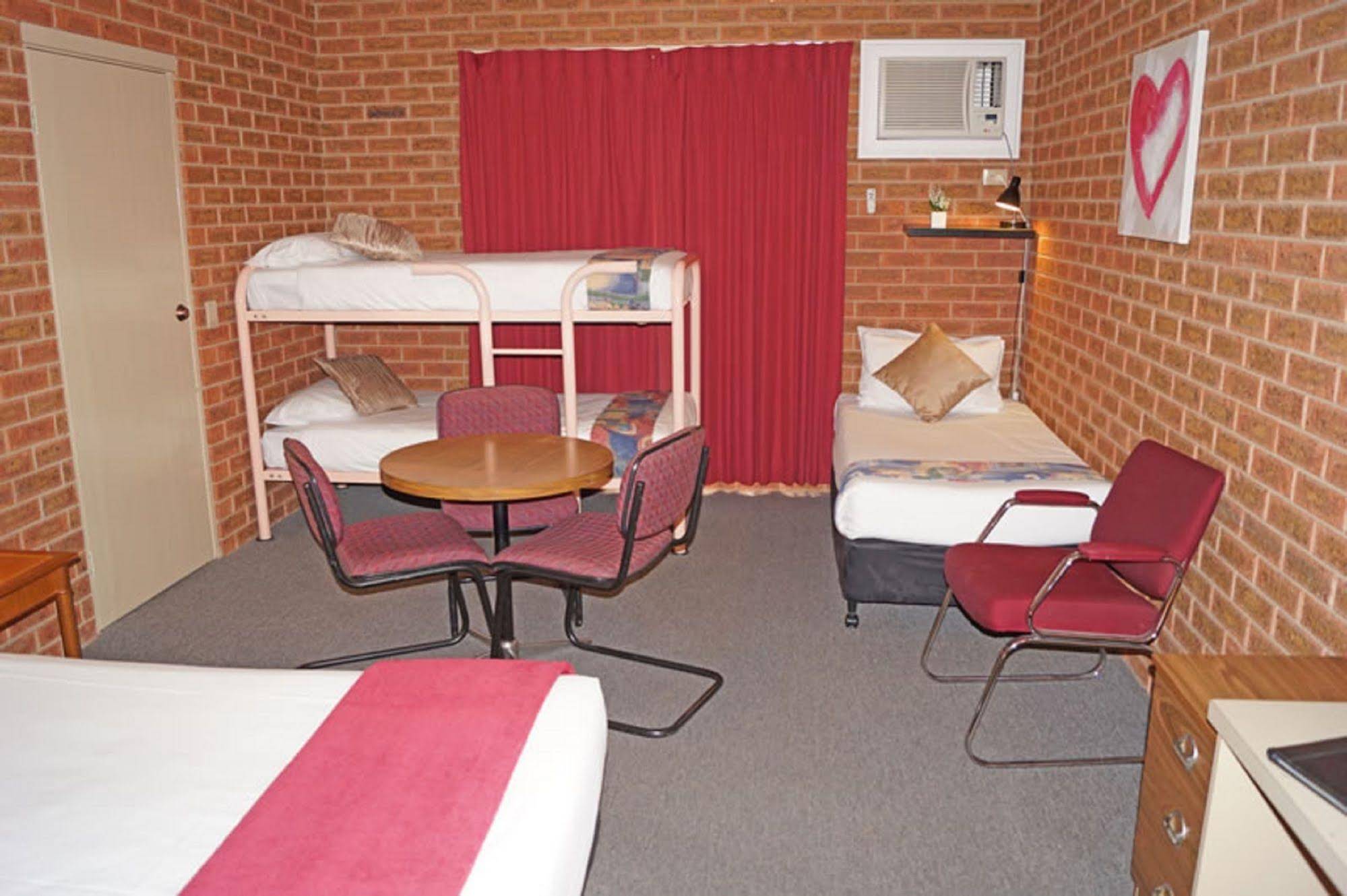 Central Yarrawonga Motor Inn