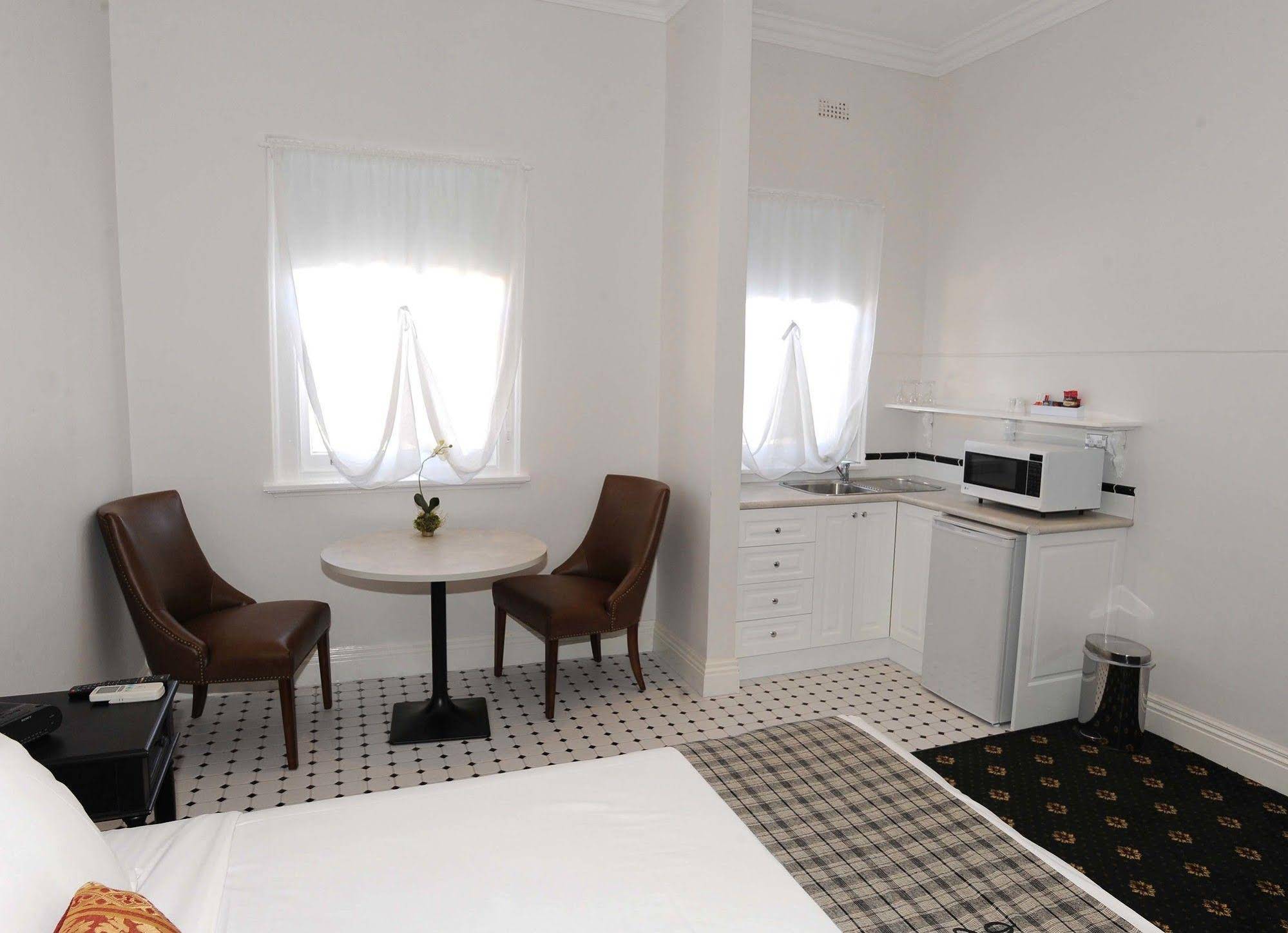 The Yarrawonga Hotel