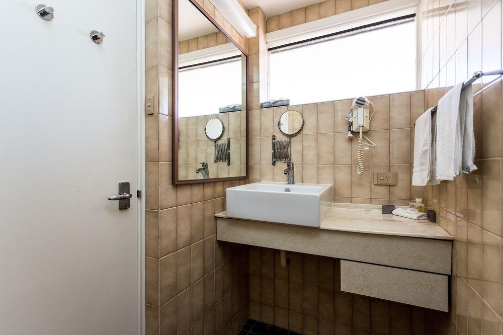 Country Comfort Amity Motel Albany