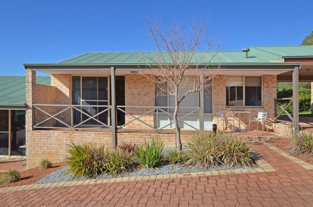 Quality Apartments Banksia Gardens.