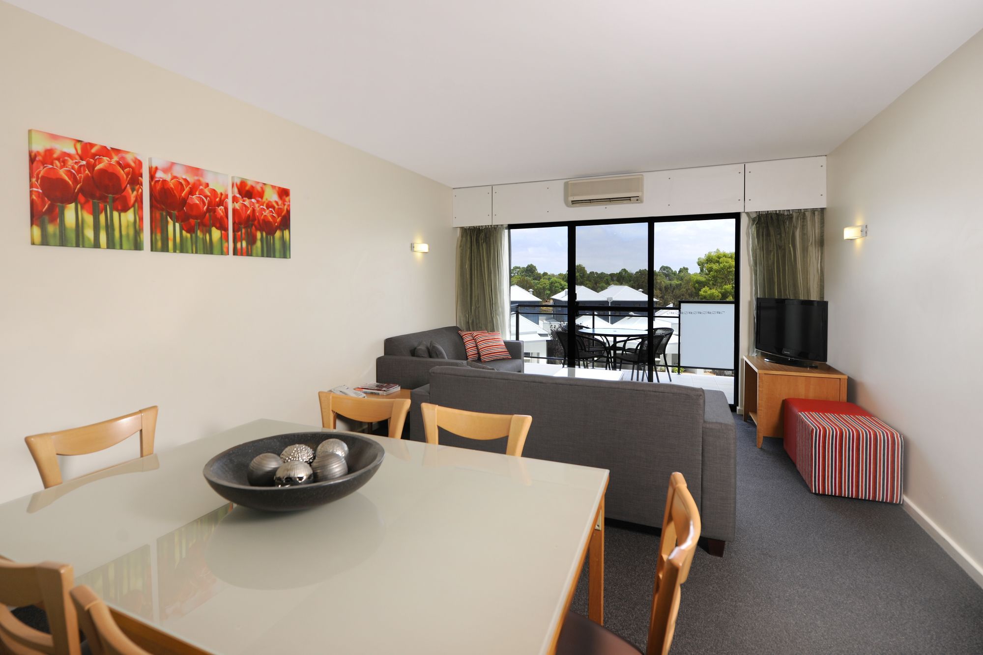 Assured Ascot Quays Apartment