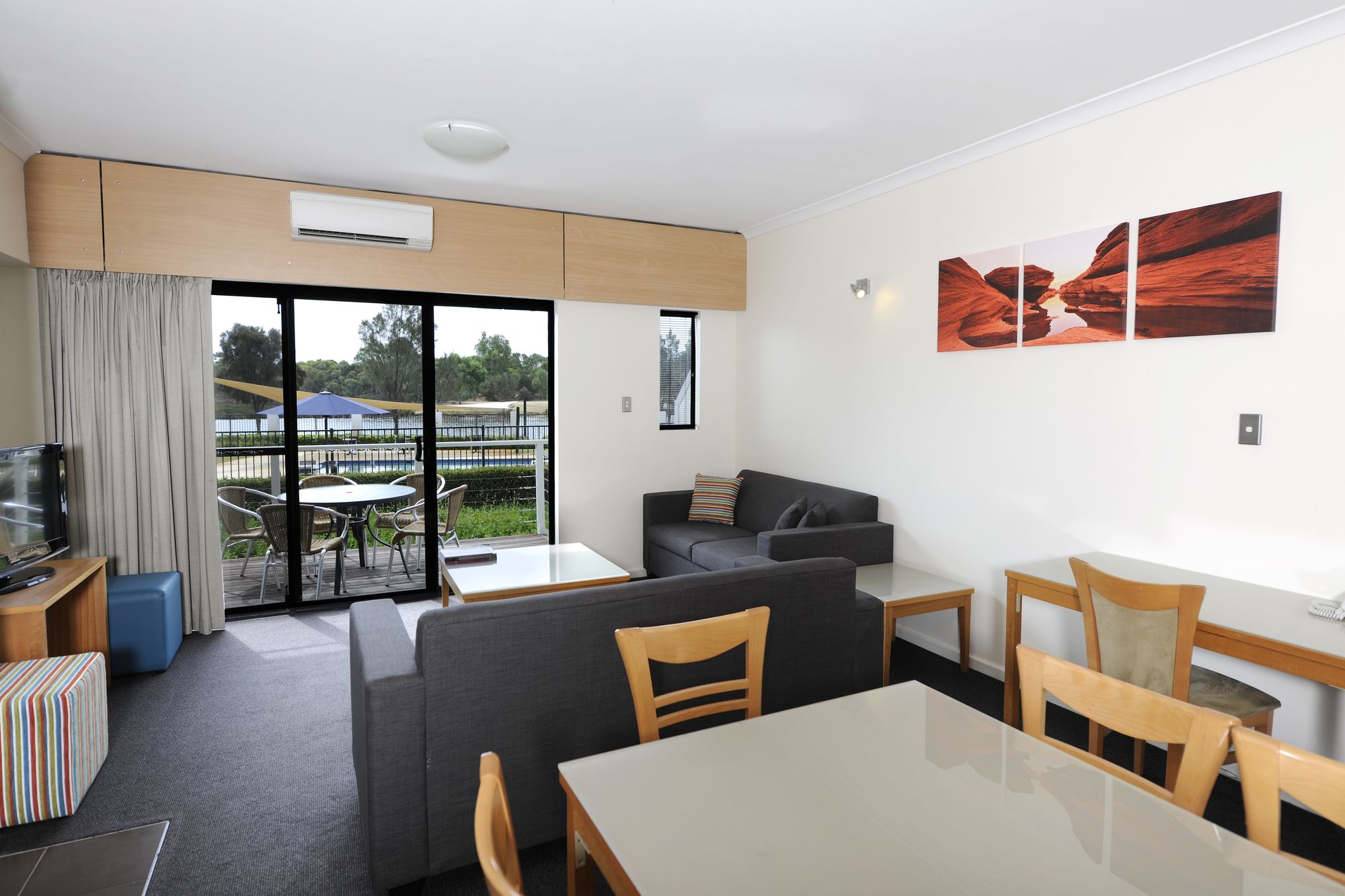 Assured Ascot Quays Apartment