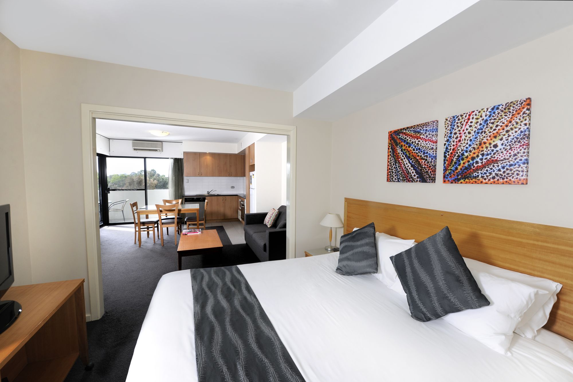 Assured Ascot Quays Apartment