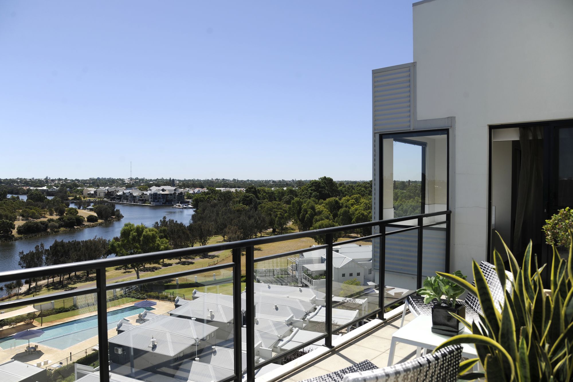 Assured Ascot Quays Apartment